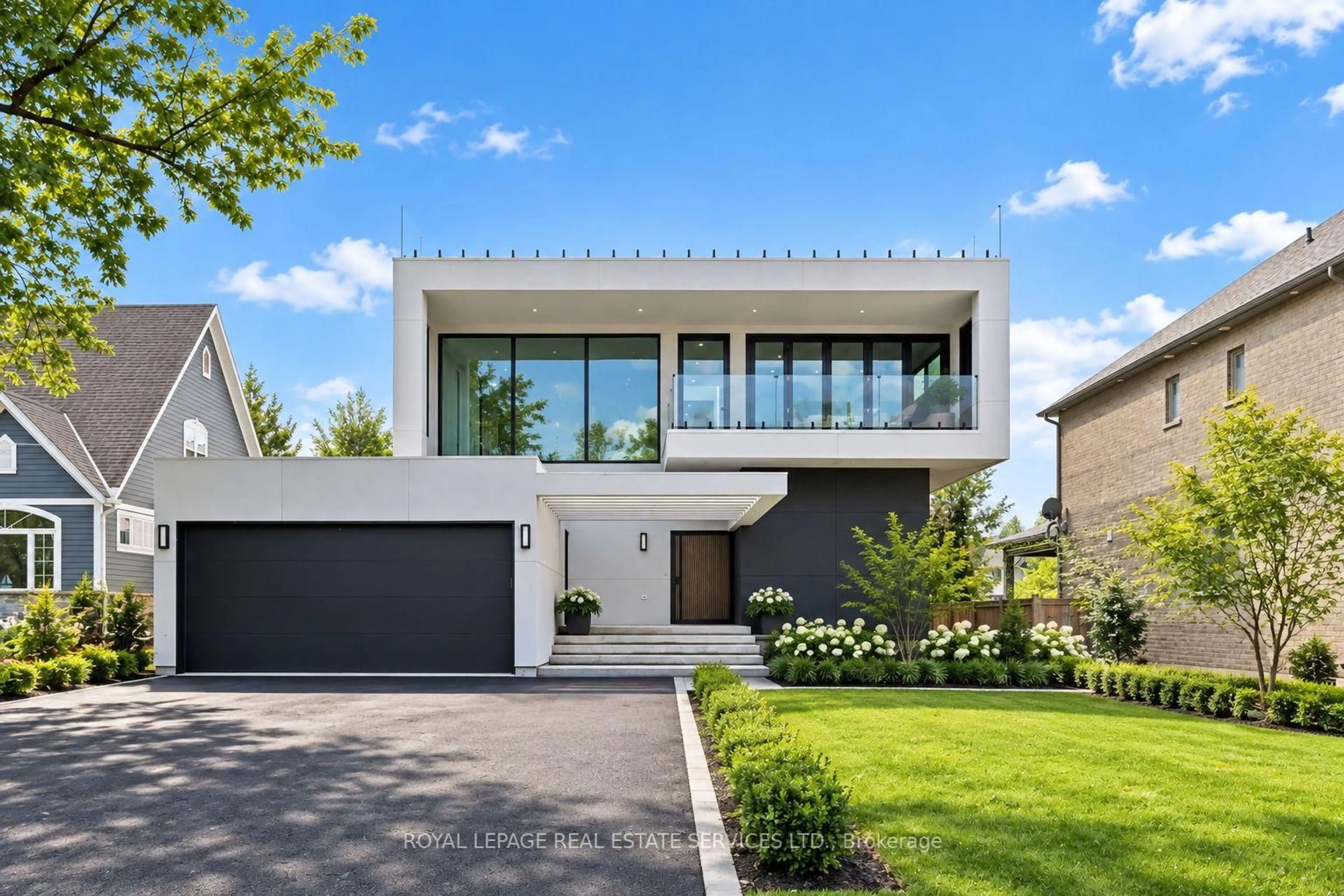 Home with brick exterior material, street for 36 Windemere Rd, Hamilton Ontario L8E 5G5