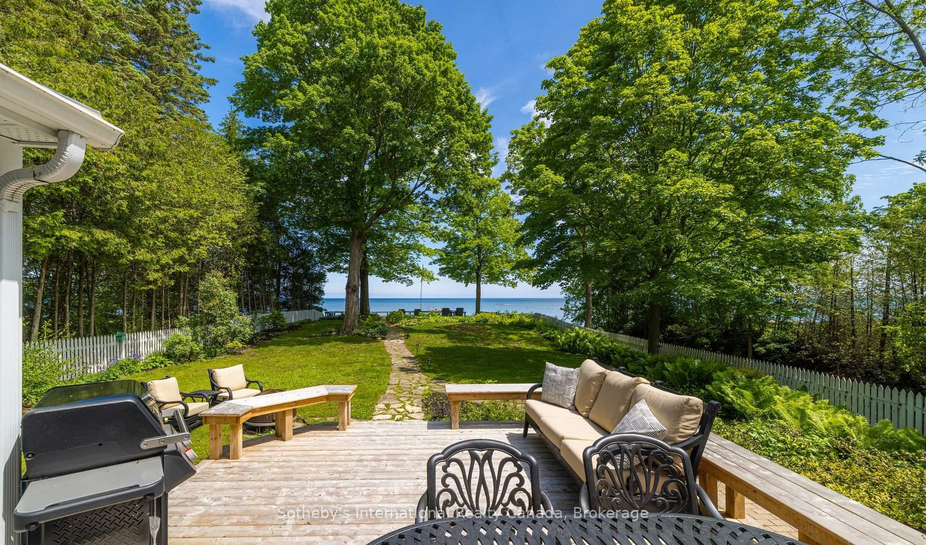 Patio, water/lake/river/ocean view for 47 Vera St, Meaford Ontario N4L 1B2
