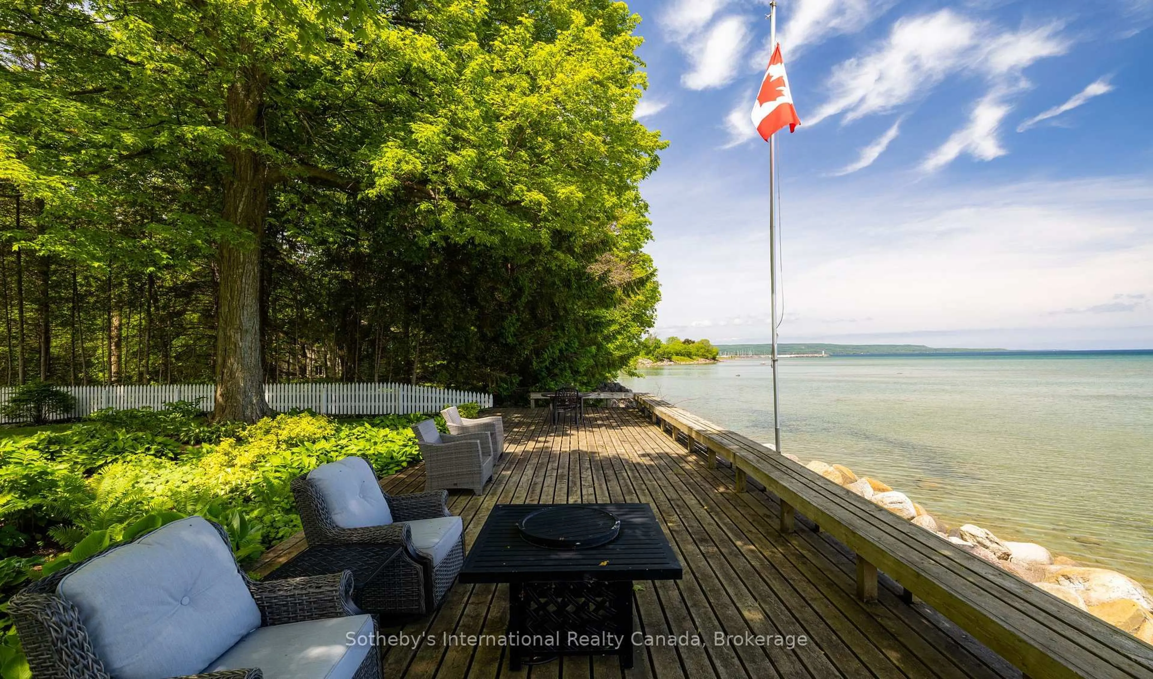 Patio, water/lake/river/ocean view for 47 Vera St, Meaford Ontario N4L 1B2