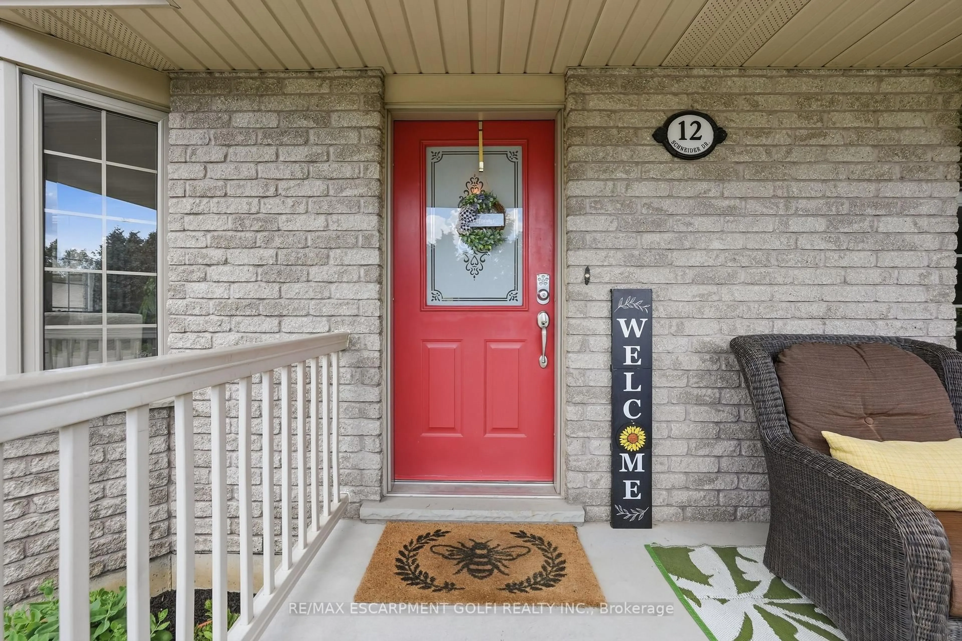 Indoor entryway for 12 Schneider Dr, Norfolk Ontario N0A 1N4
