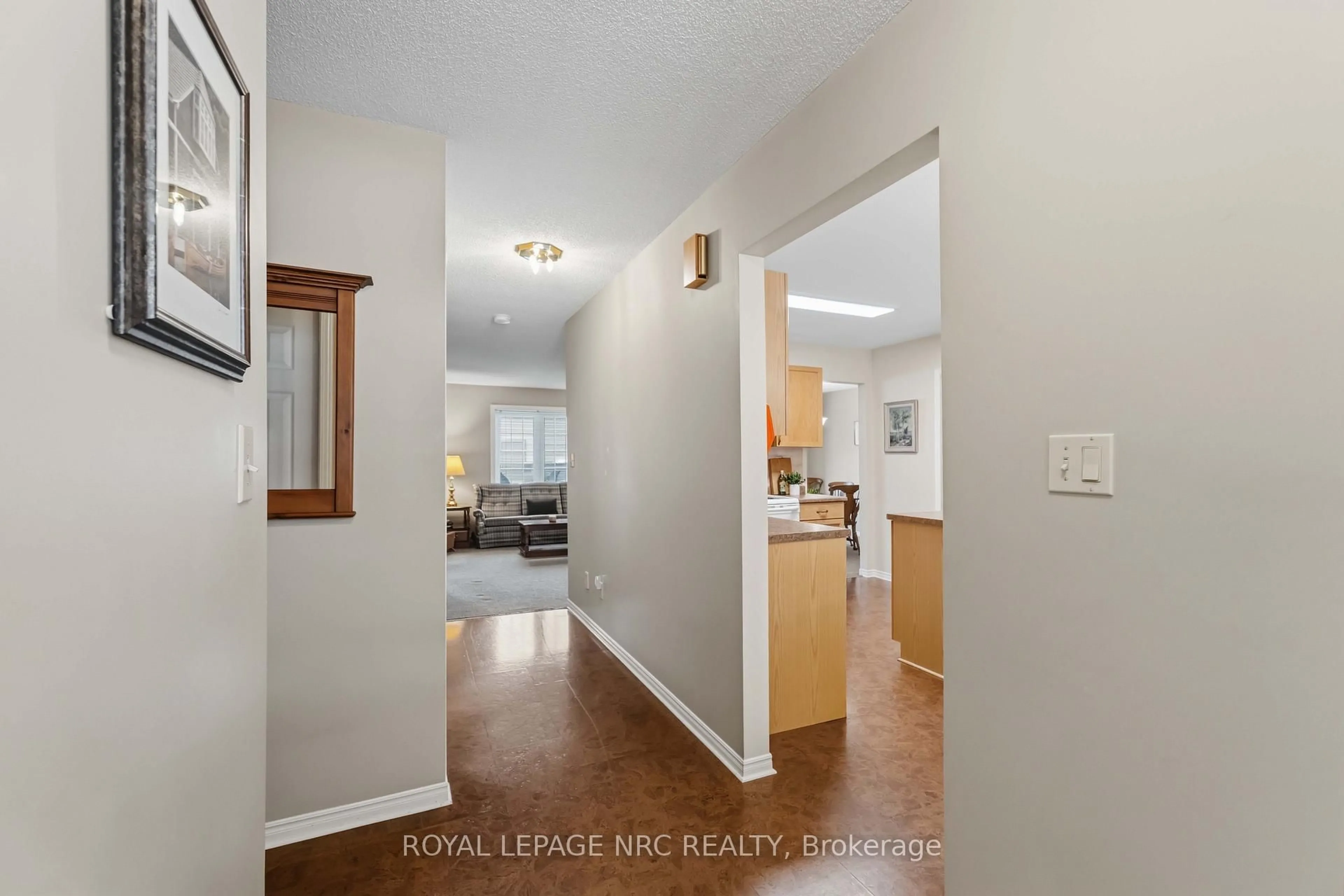 Indoor entryway for 4107 Butternut Crt #10, Lincoln Ontario L0R 2C0