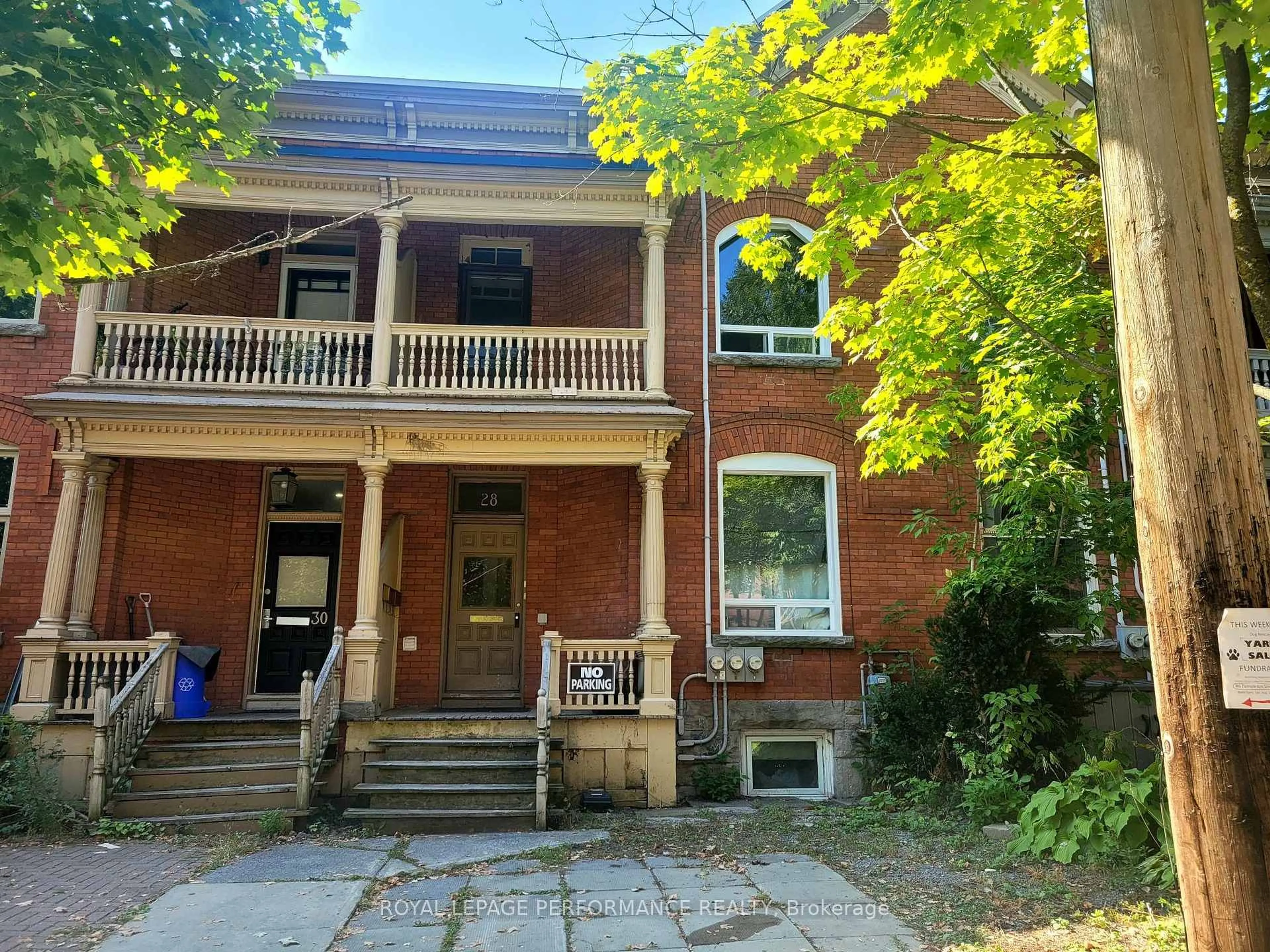Unknown for 28 SWEETLAND Ave, Ottawa Ontario K1N 7T6