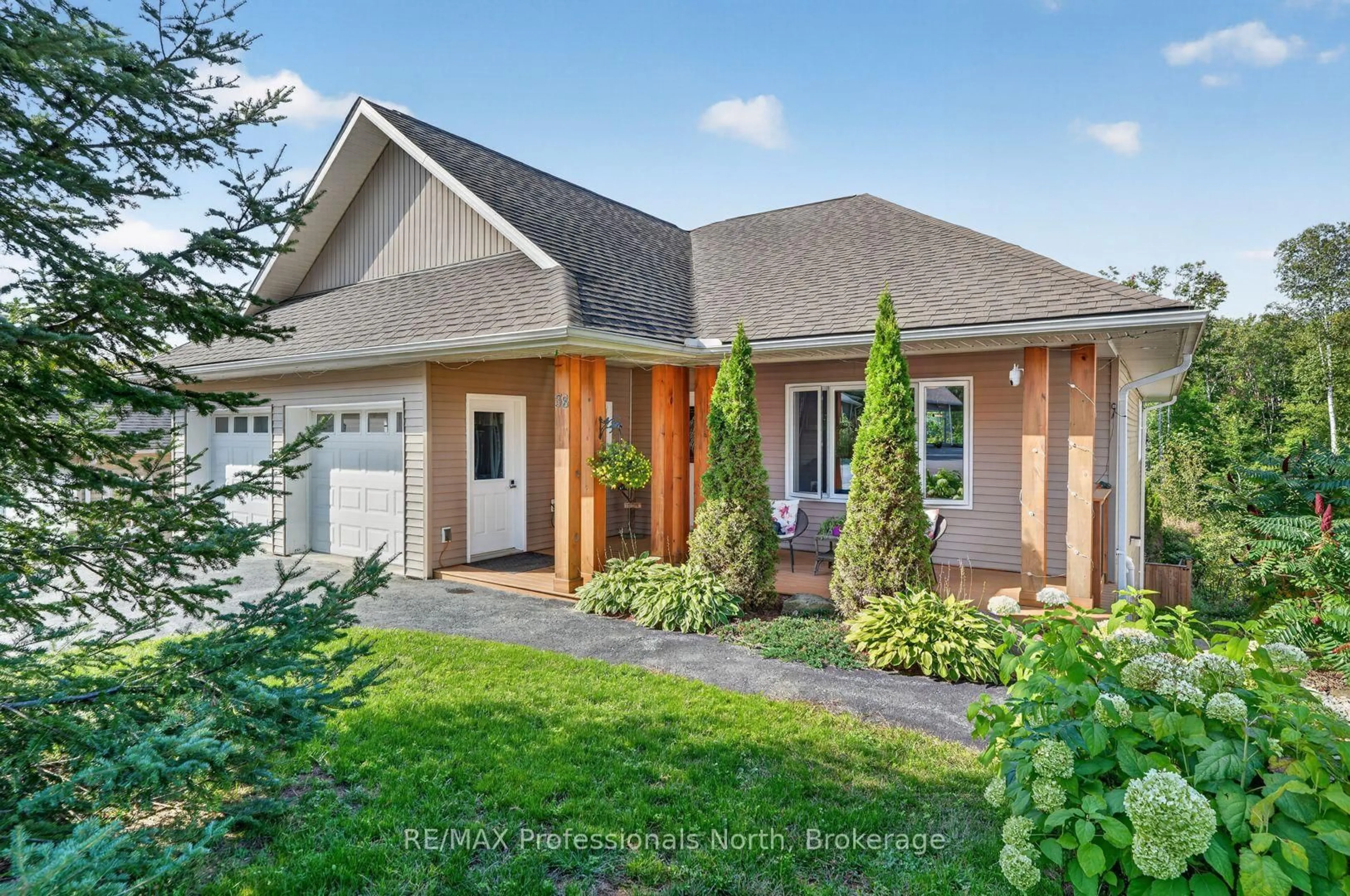 Home with brick exterior material, street for 38 Goodwin Dr, Huntsville Ontario P1H 2R3