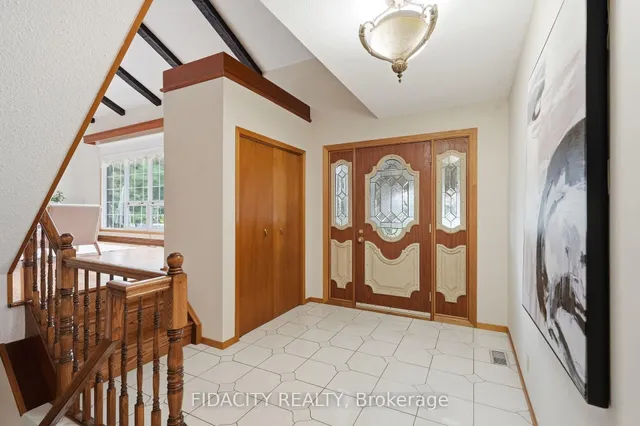 45 Cortleigh Dr, Ottawa 5