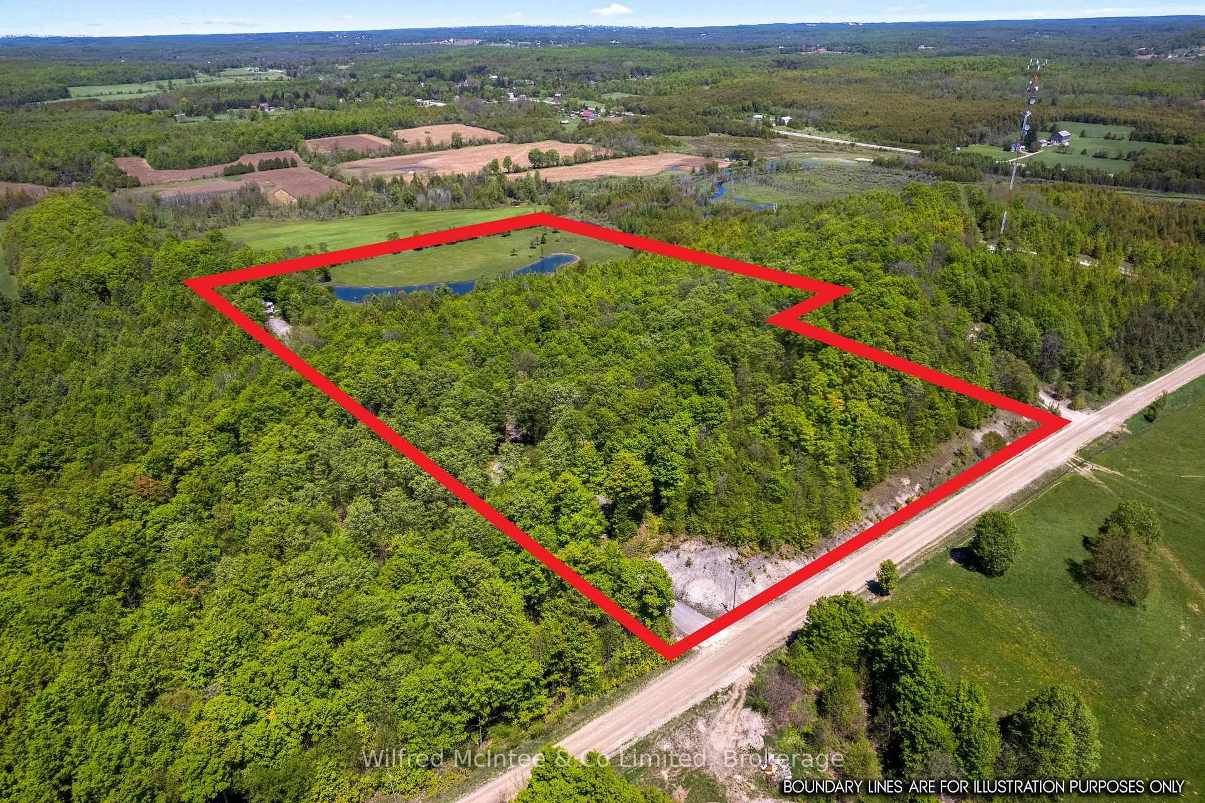 A pic from outside/outdoor area/front of a property/back of a property/a pic from drone, water/lake/river/ocean view for 622829 Moto Park Rd, Chatsworth Ontario N0H 1G0