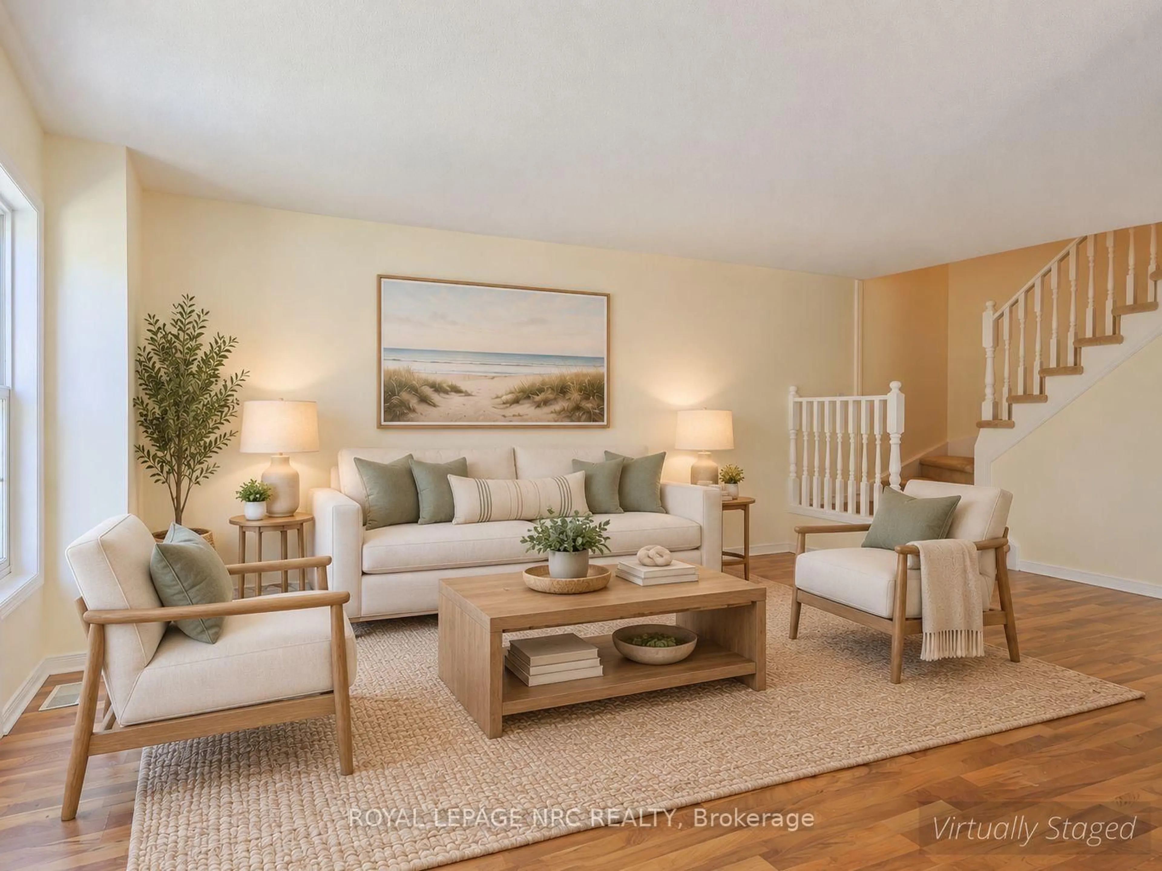 Living room with furniture, unknown for 11 WILLVER Dr, St. Catharines Ontario L2M 7Y1