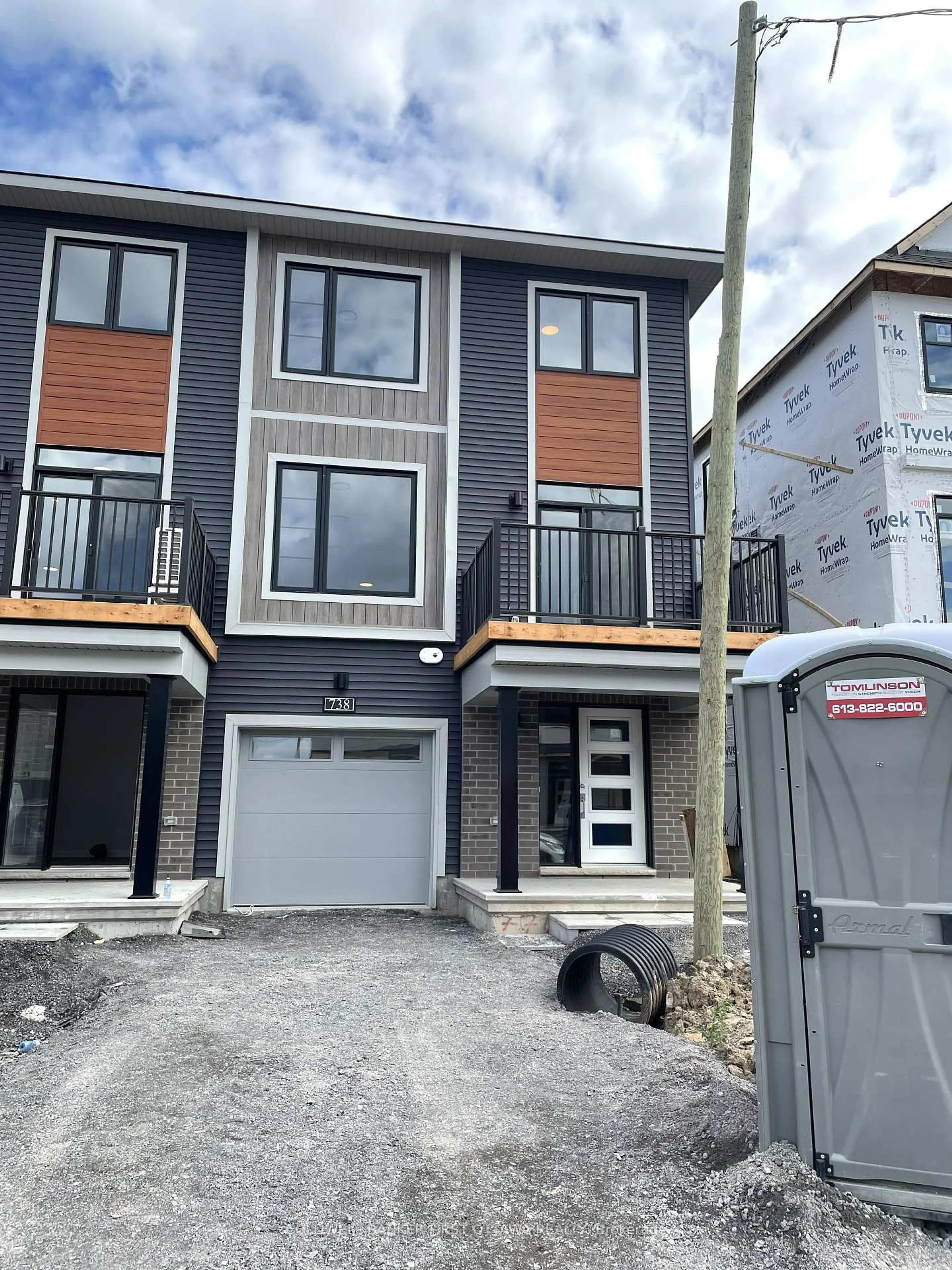 Home with vinyl exterior material, street for 738 Harold Mathie St, Almonte Ontario K0A 1A0