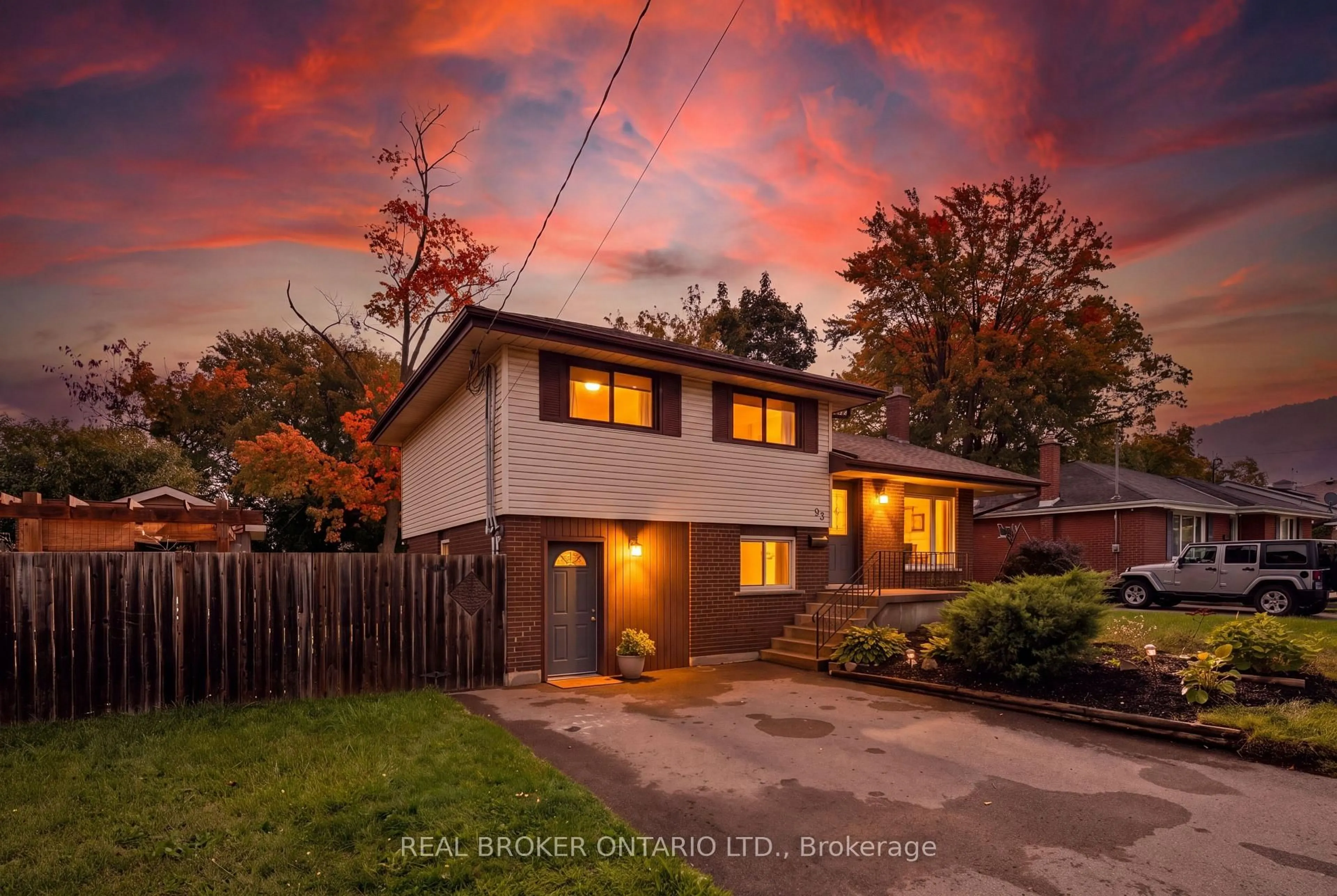 Home with brick exterior material, street for 33 Patterson Ave, Brantford Ontario N3S 6X1