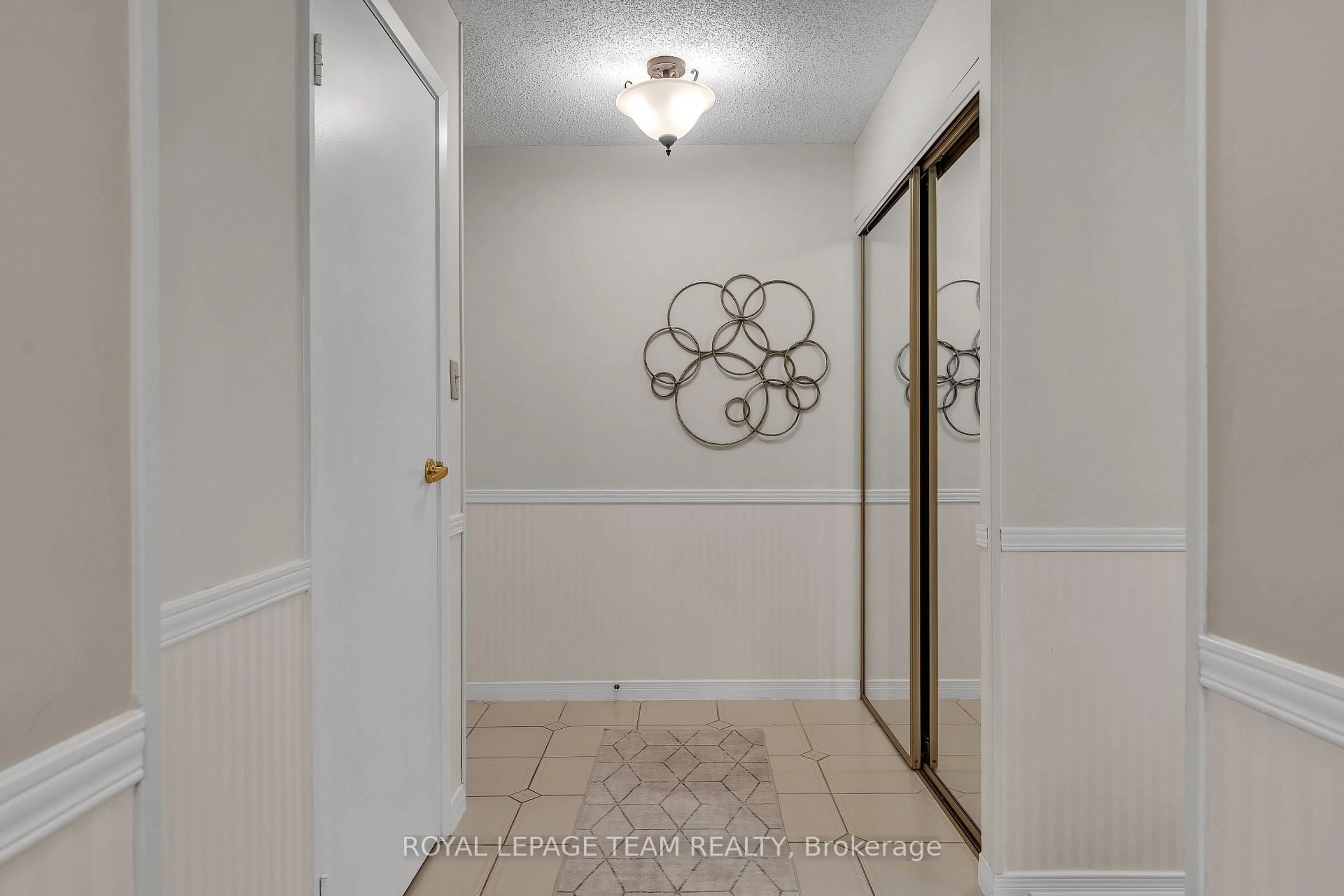 Indoor entryway for 115 Barrett Crt #302, Kingston Ontario K7L 5H6
