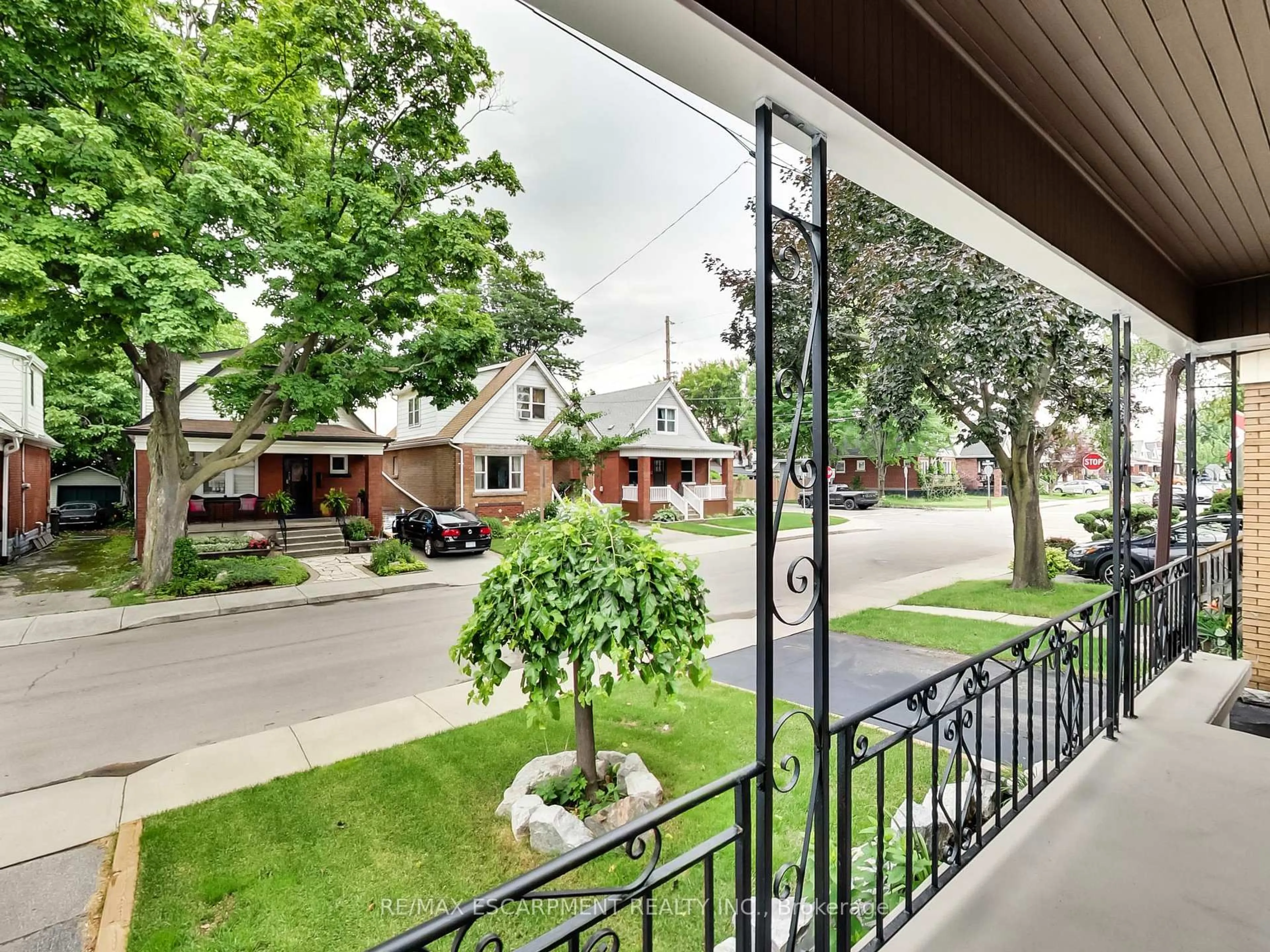 Unknown for 67 Cope St, Hamilton Ontario L8H 5B1