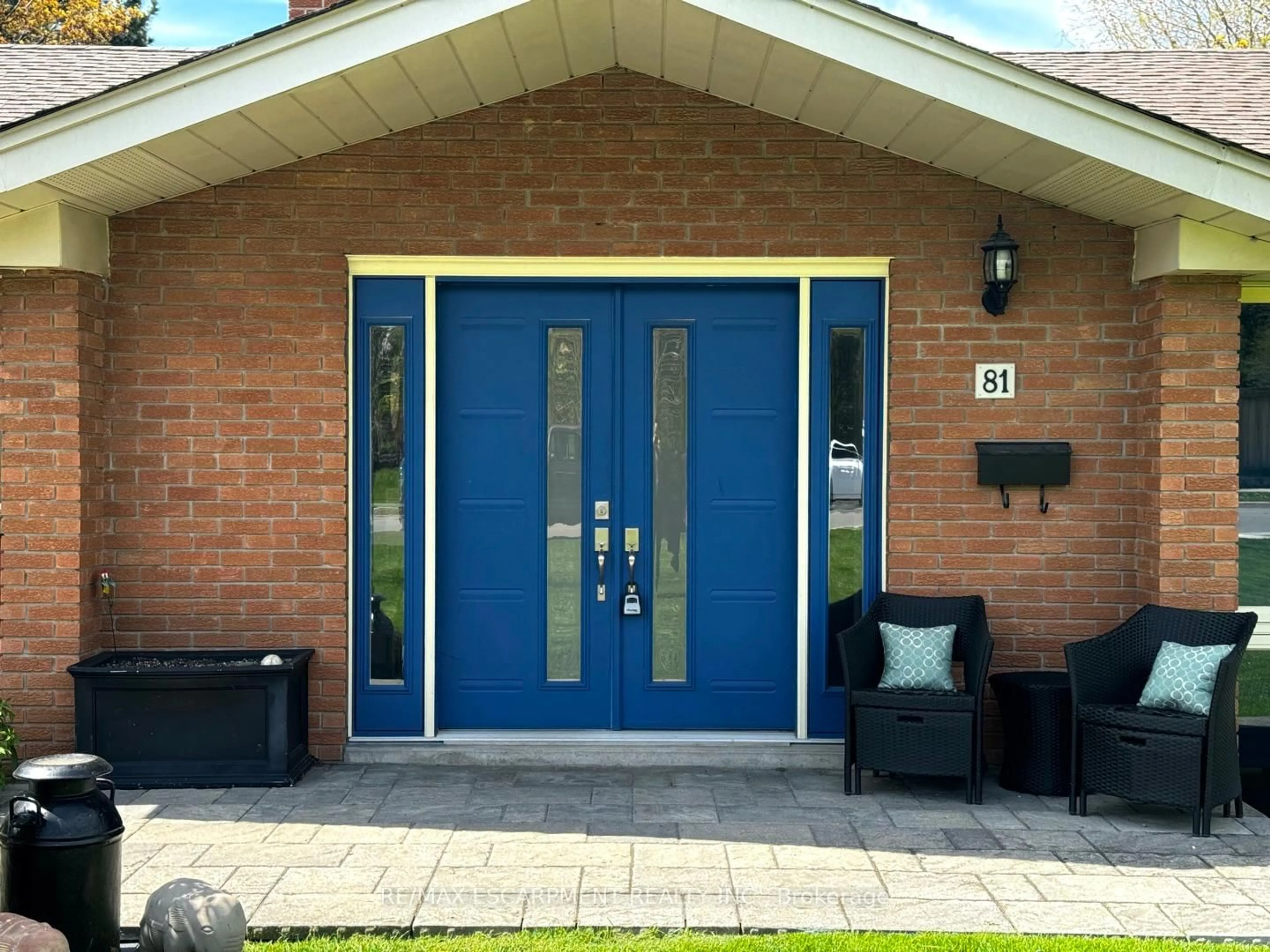 Unknown for 81 Thomson Dr, Hamilton Ontario L8B 0G5