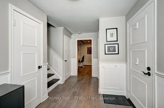 163 Chelford Cres, Waterloo 5