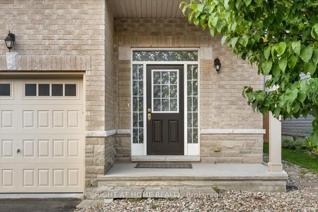 605 Silver Spruce Way, Ottawa 3