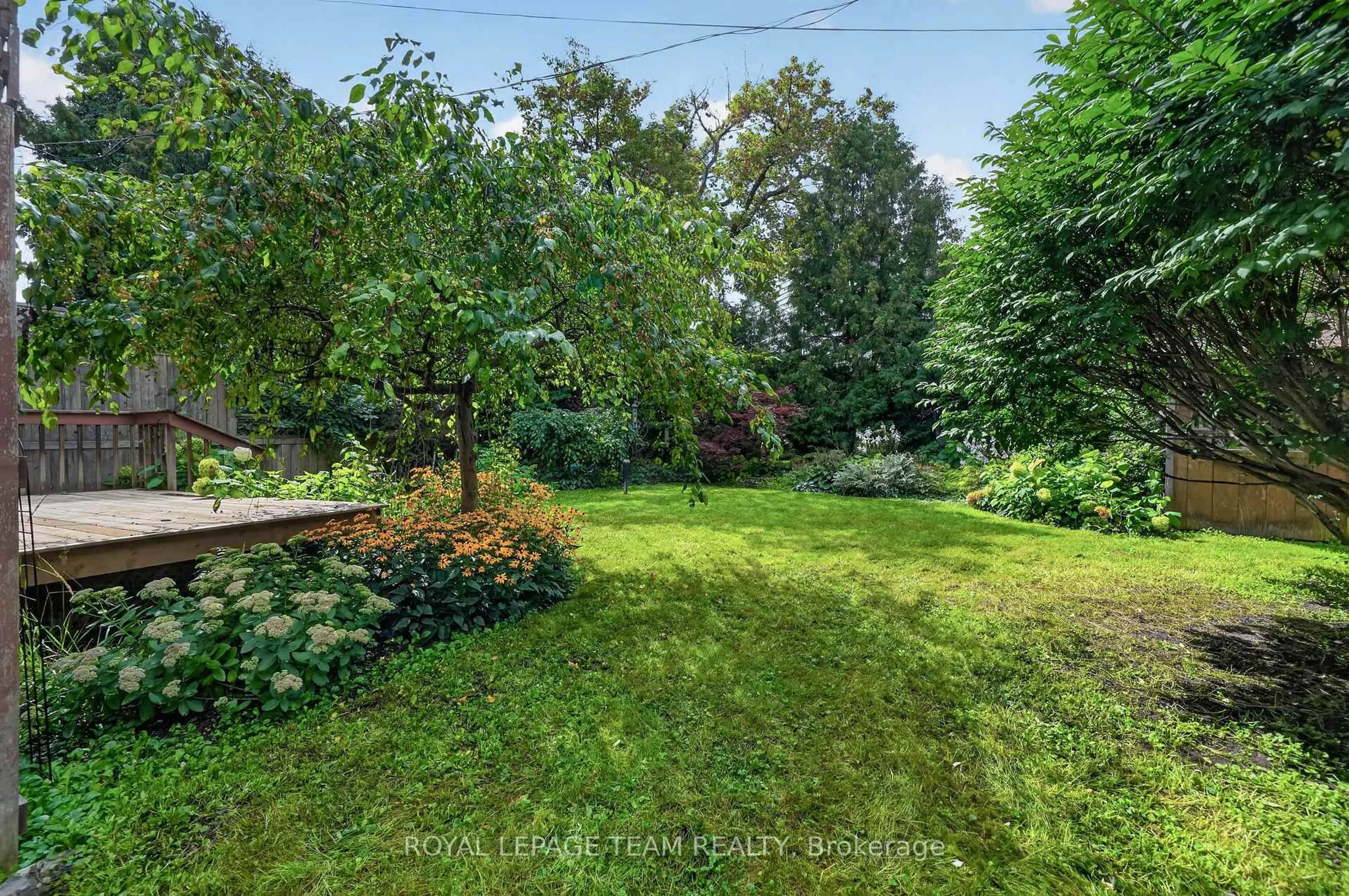 Patio, forest/trees view for 12 Lenore Pl, Ottawa Ontario K1L 7X9