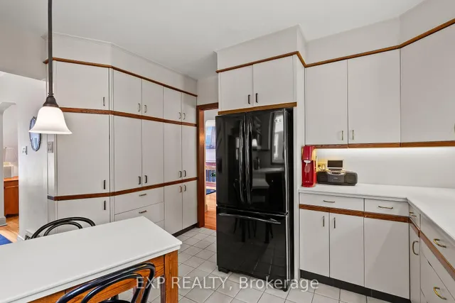 579 Broadview Ave, Ottawa 5