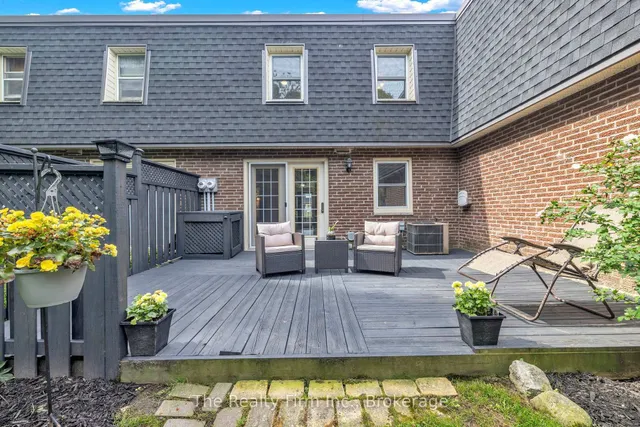 598 Durham Cres #12, Woodstock 5