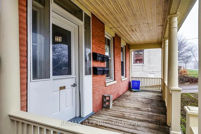 221 Walton St, Port Hope 3
