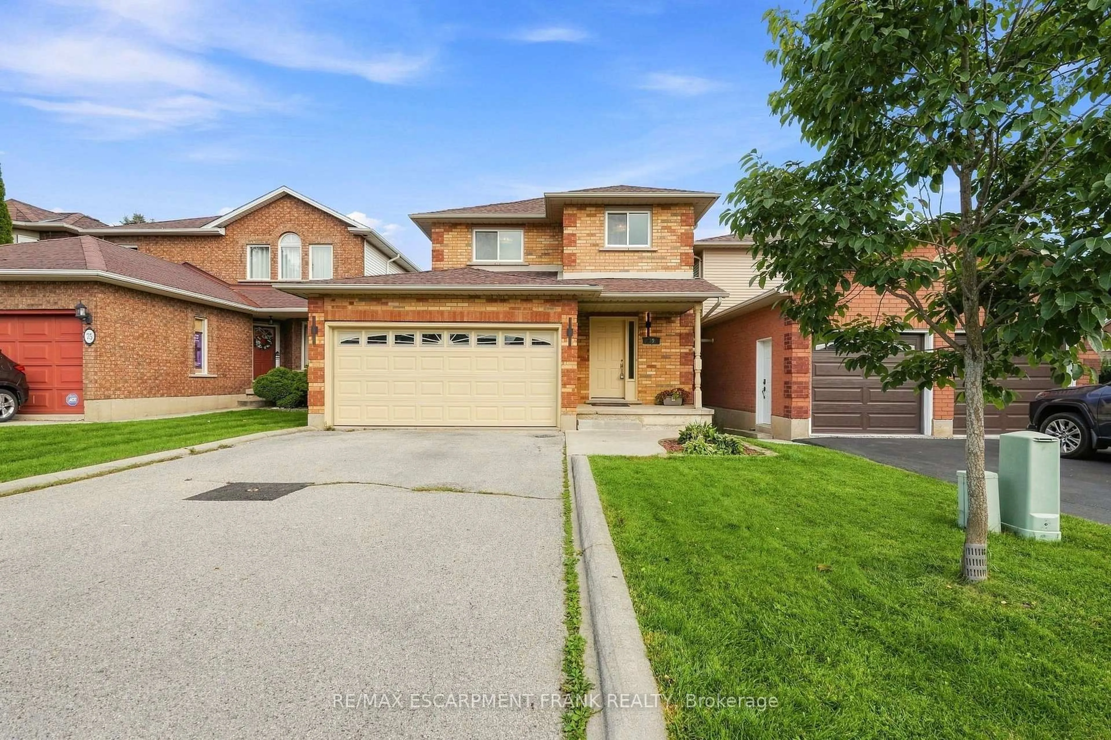 Home with brick exterior material, street for 79 LYNNETTE Dr, Hamilton Ontario L9B 2M5