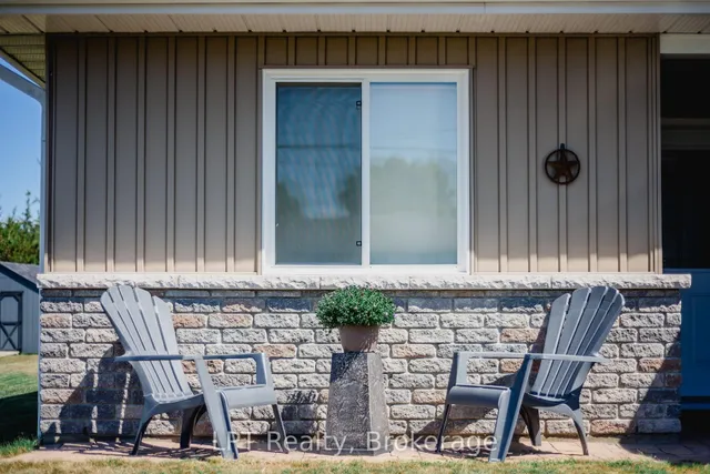 290 Taft Rd, Prince Edward County 3