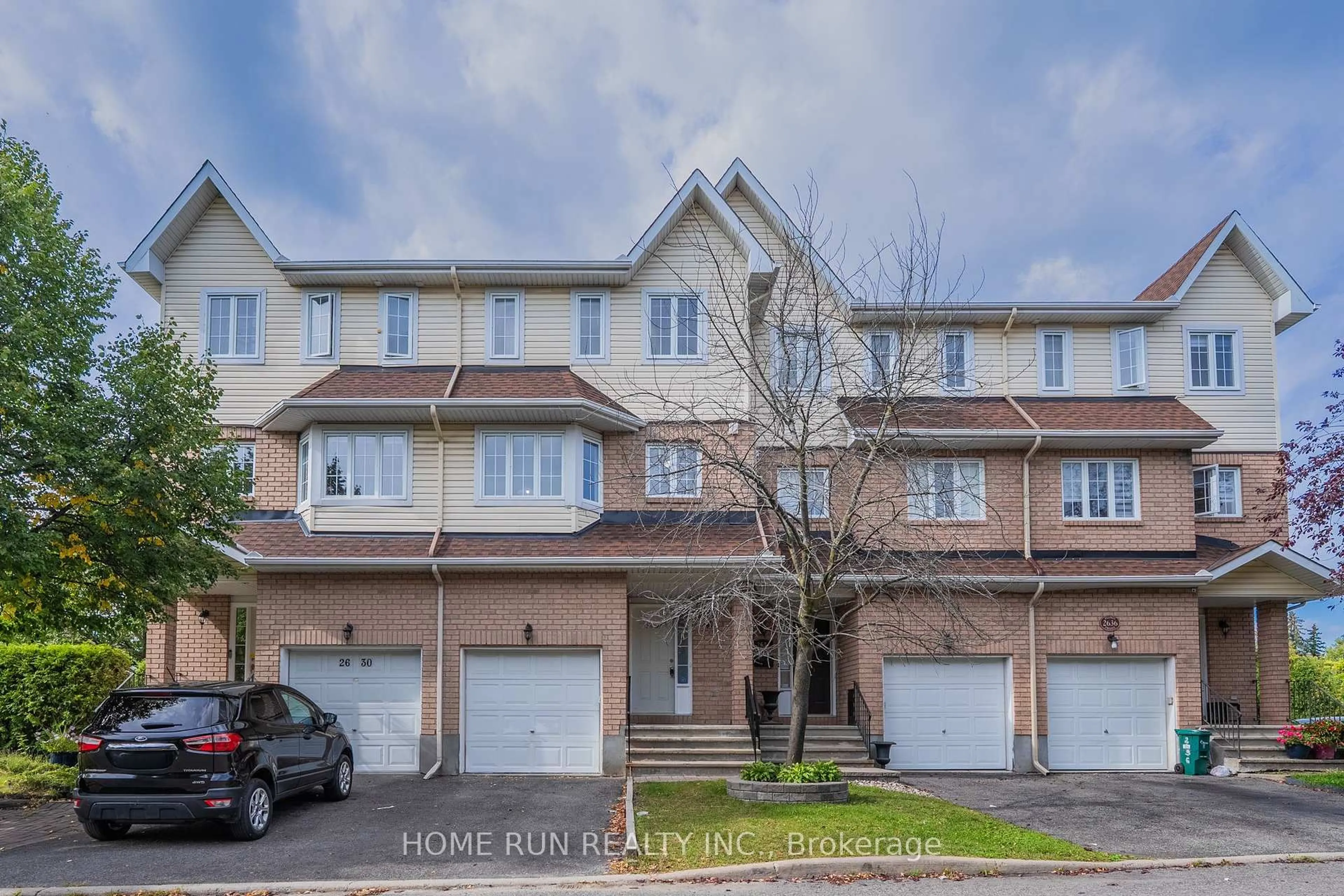 A pic from outside/outdoor area/front of a property/back of a property/a pic from drone, street for 2632 Palings Private, Ottawa Ontario K1T 4A4