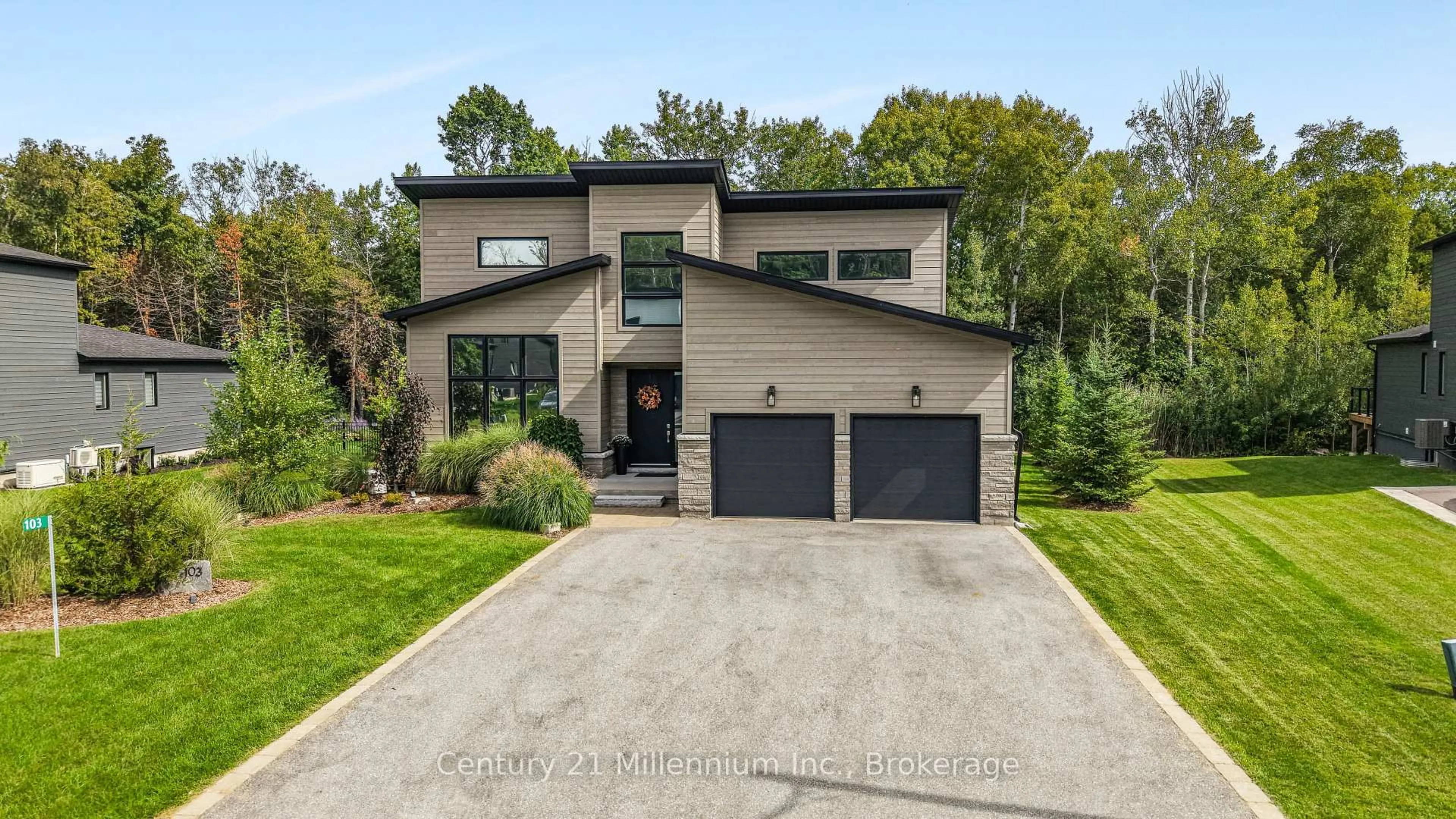 Home with brick exterior material, street for 103 Tekiah Rd, Blue Mountains Ontario N0H 1J0