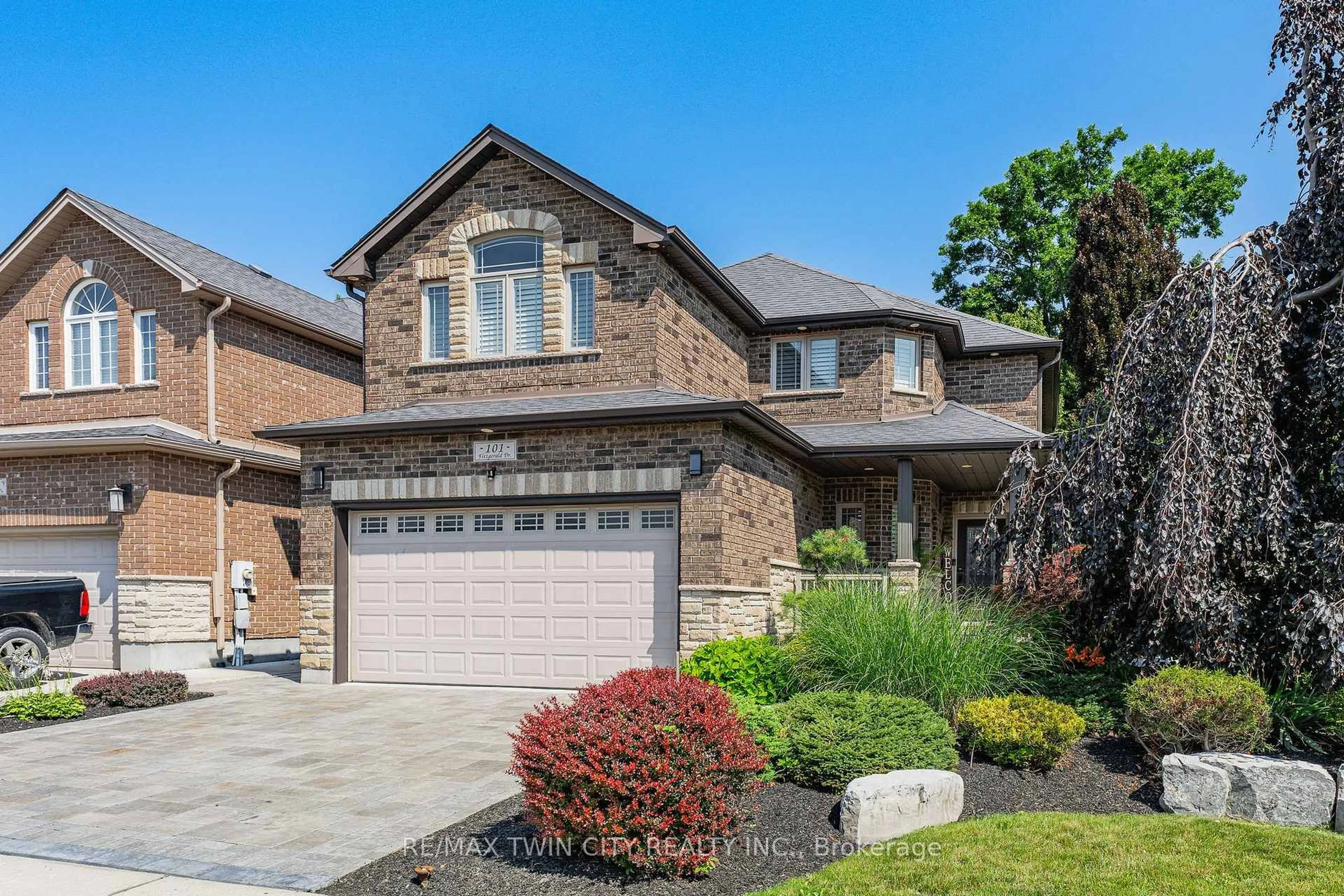 Home with brick exterior material, street for 101 Fitzgerald Dr, Cambridge Ontario N1T 0B3