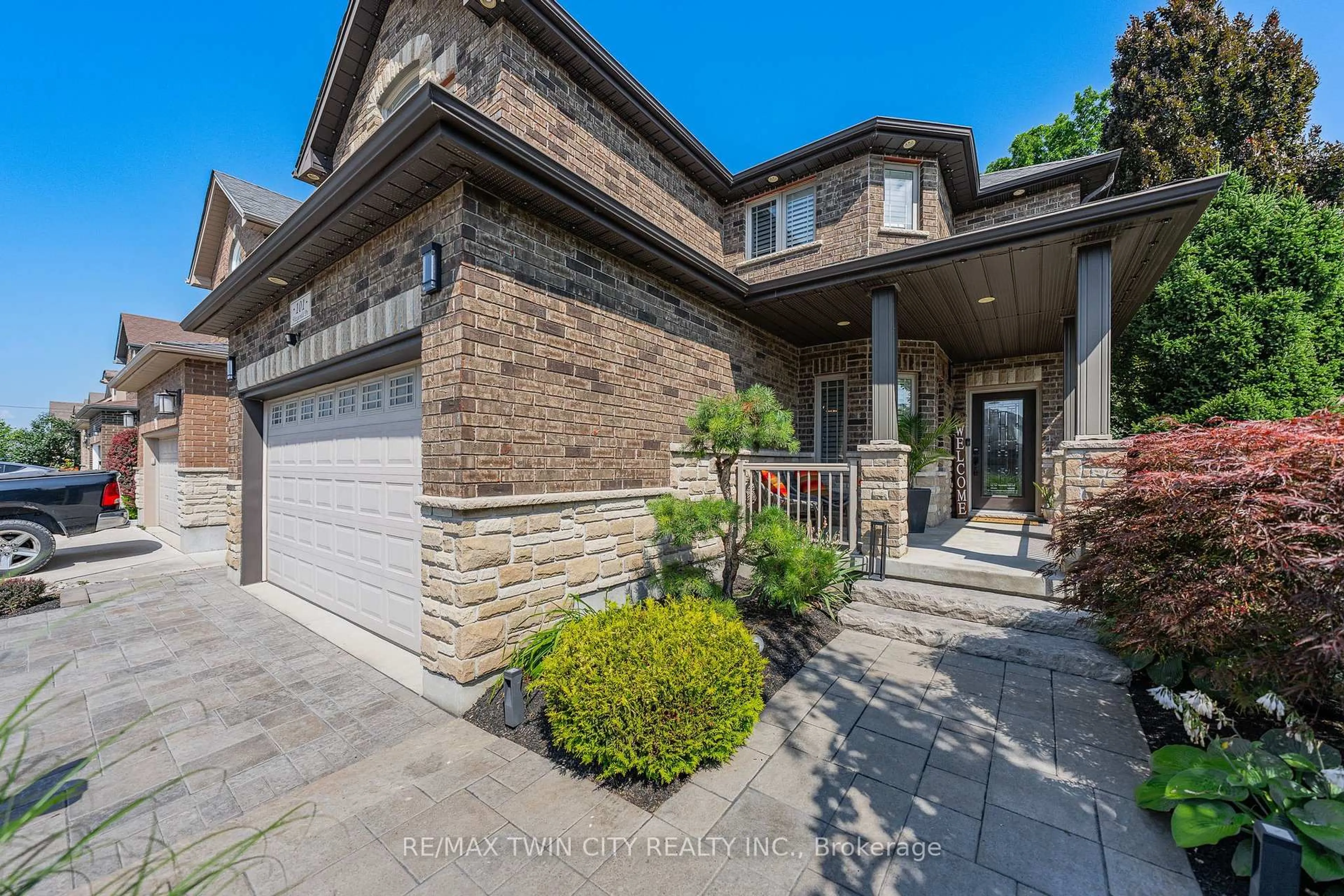 Home with brick exterior material, street for 101 Fitzgerald Dr, Cambridge Ontario N1T 0B3
