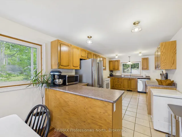 1025 Section House Rd, Muskoka Lakes 5