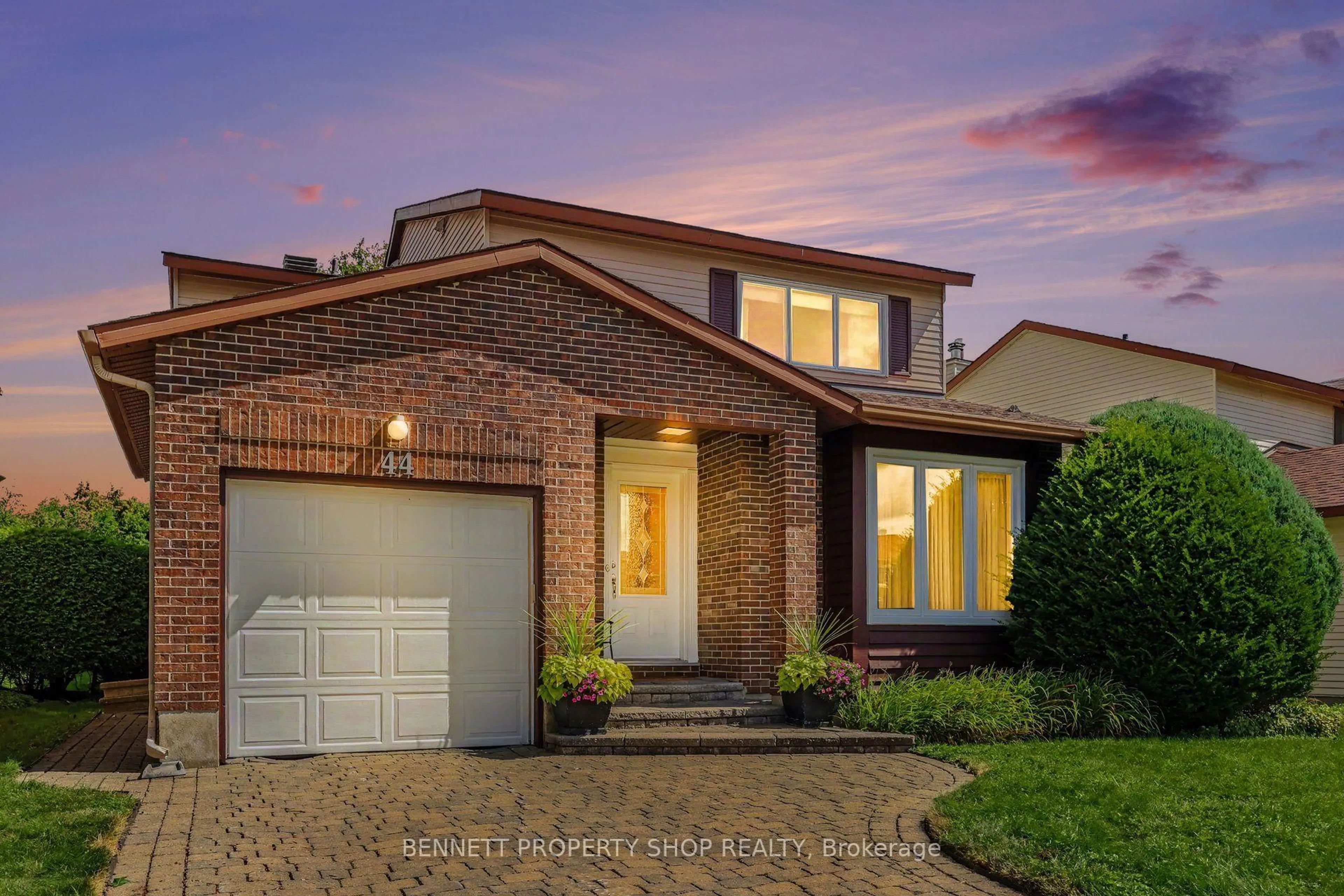 Home with brick exterior material, street for 44 Farm Gate Cres, Ottawa Ontario K2E 7N7