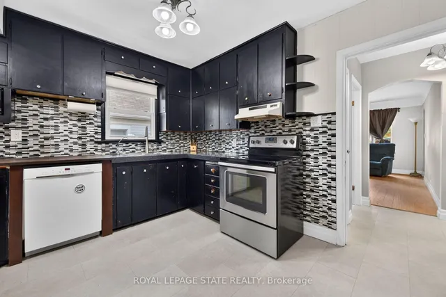 302 East 28th St, Hamilton 2