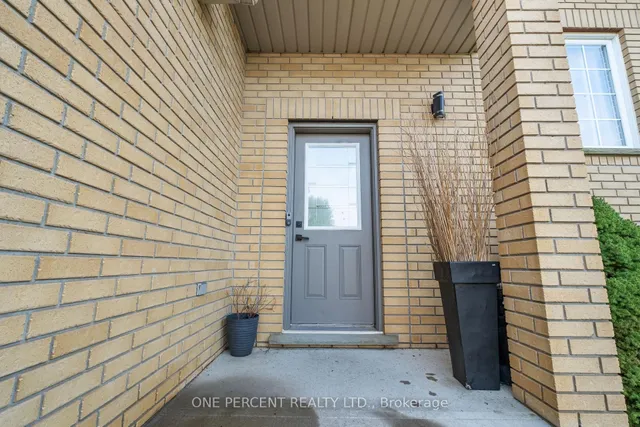 63 Donegal Dr, Brantford 2
