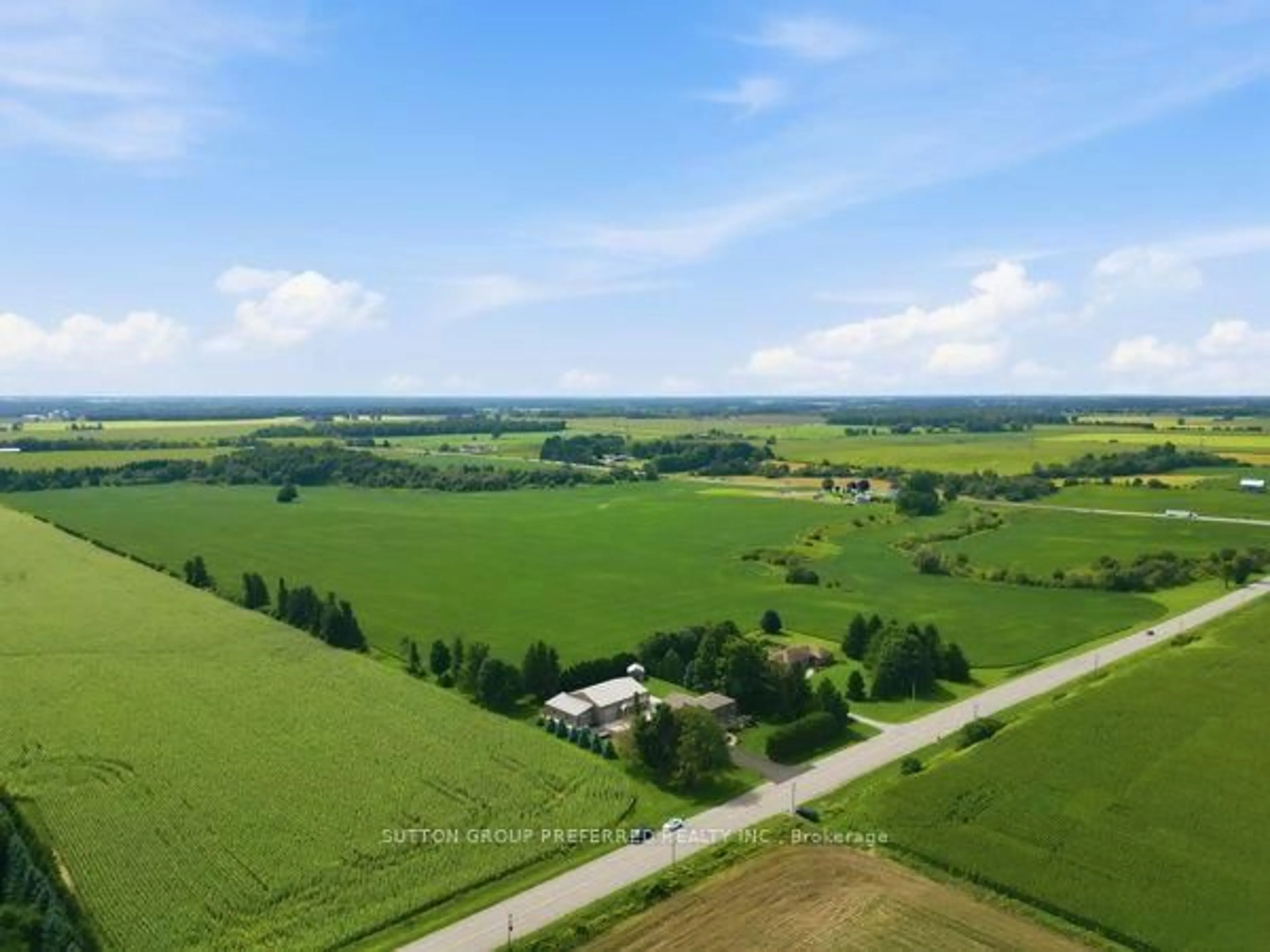 A pic from outside/outdoor area/front of a property/back of a property/a pic from drone, unknown for 1797 Glanworth Dr, London South Ontario N6N 1H2