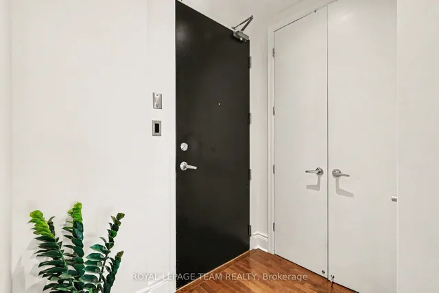330 Loretta Ave #405, Ottawa 3