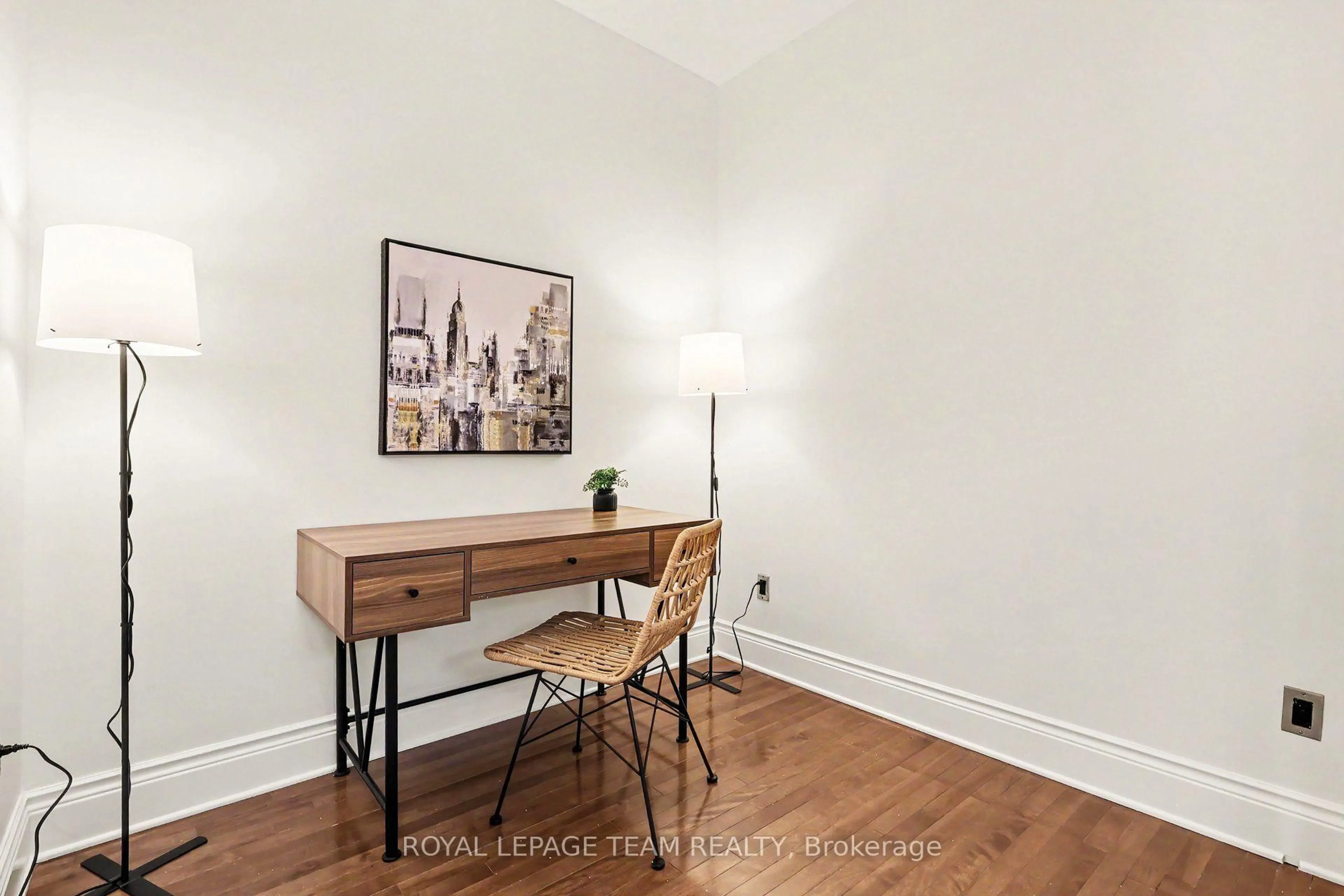 A pic of a room for 330 Loretta Ave #405, Ottawa Ontario K1S 4E8