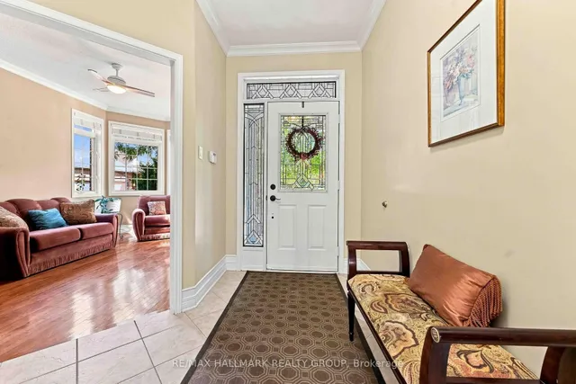 121 Bartlett Private, Ottawa 3