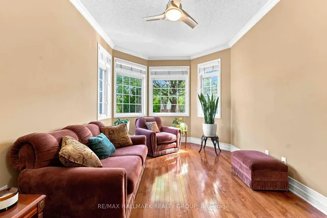 121 Bartlett Private, Ottawa 5