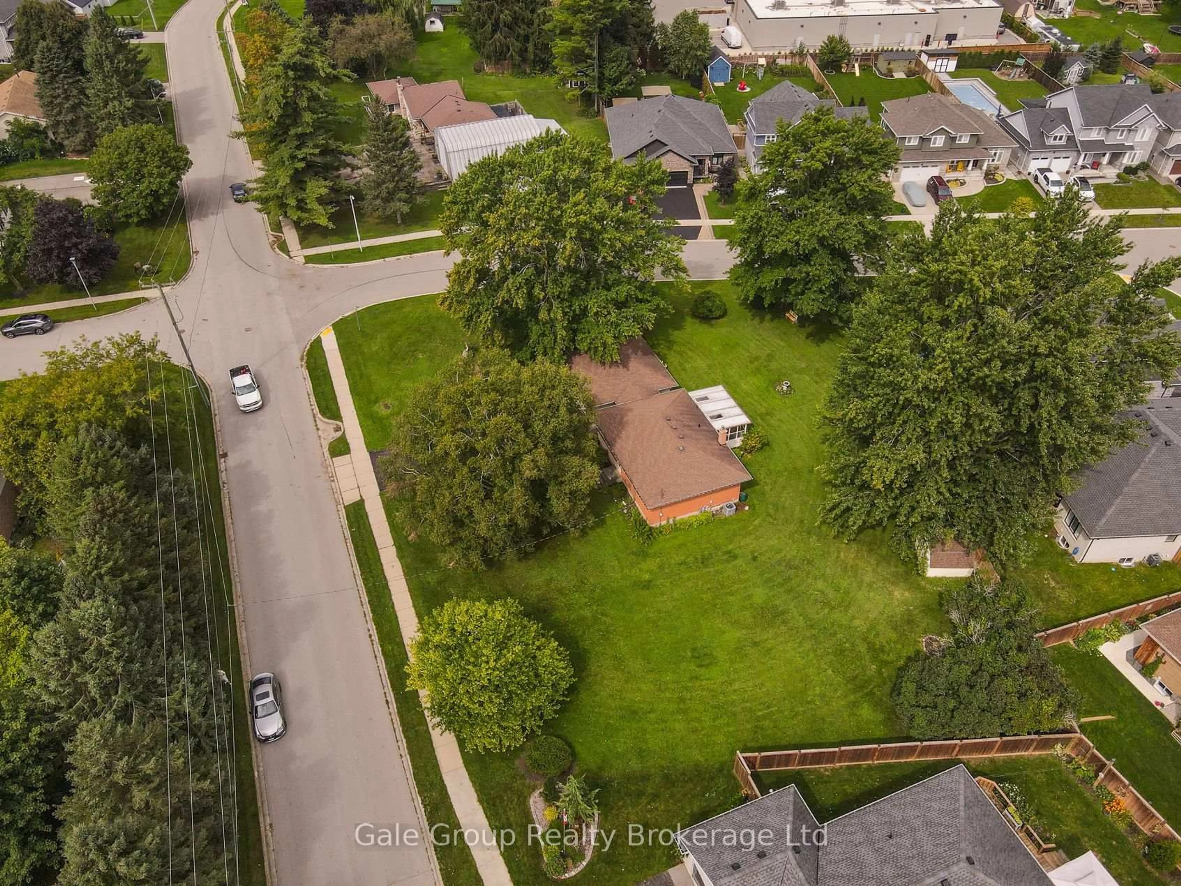 A pic from outside/outdoor area/front of a property/back of a property/a pic from drone, street for 20 GEORGE St, East Zorra-Tavistock Ontario N0J 1M0