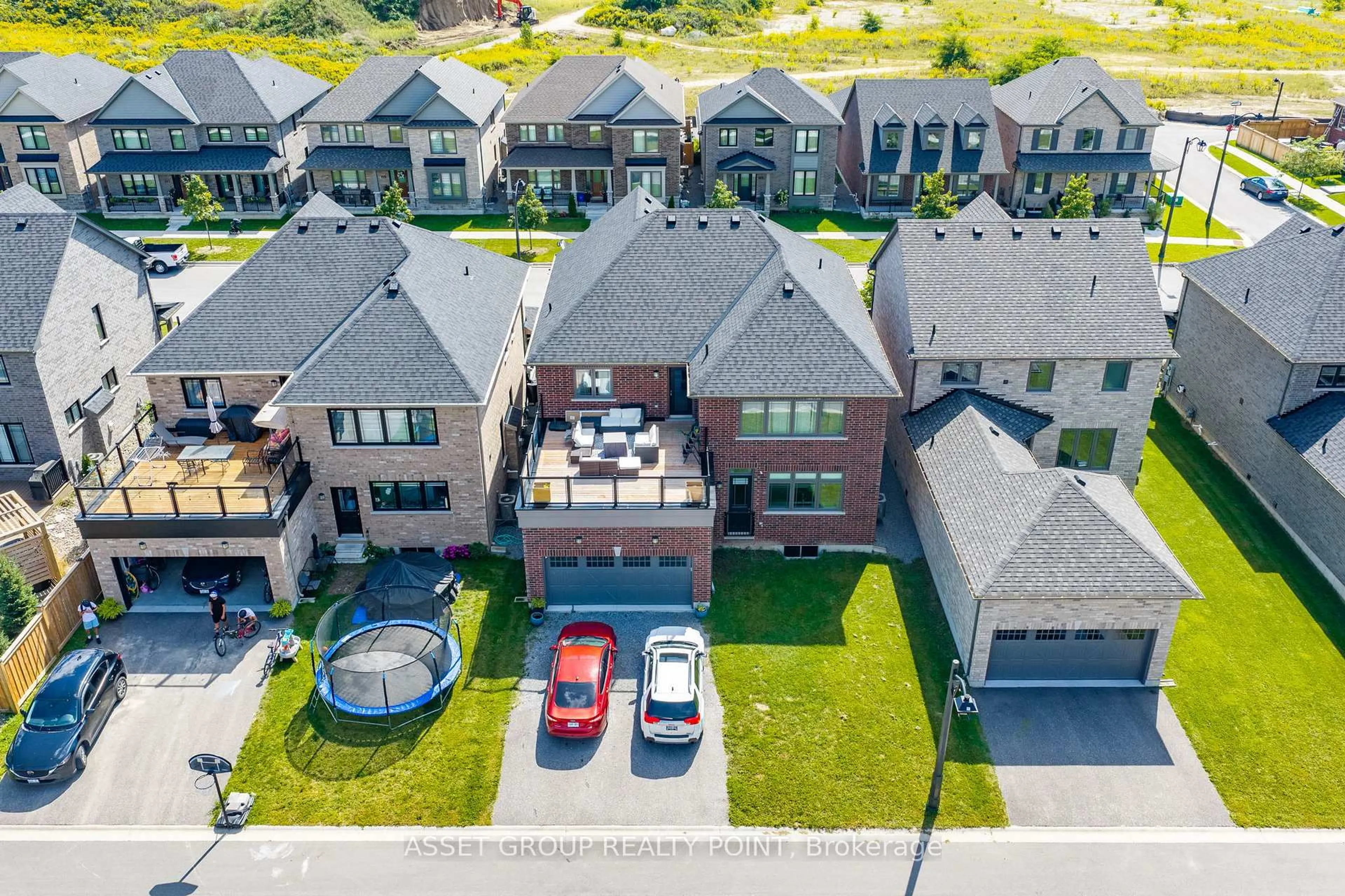 A pic from outside/outdoor area/front of a property/back of a property/a pic from drone, street for 202 Strachan St, Port Hope Ontario L1A 0E9