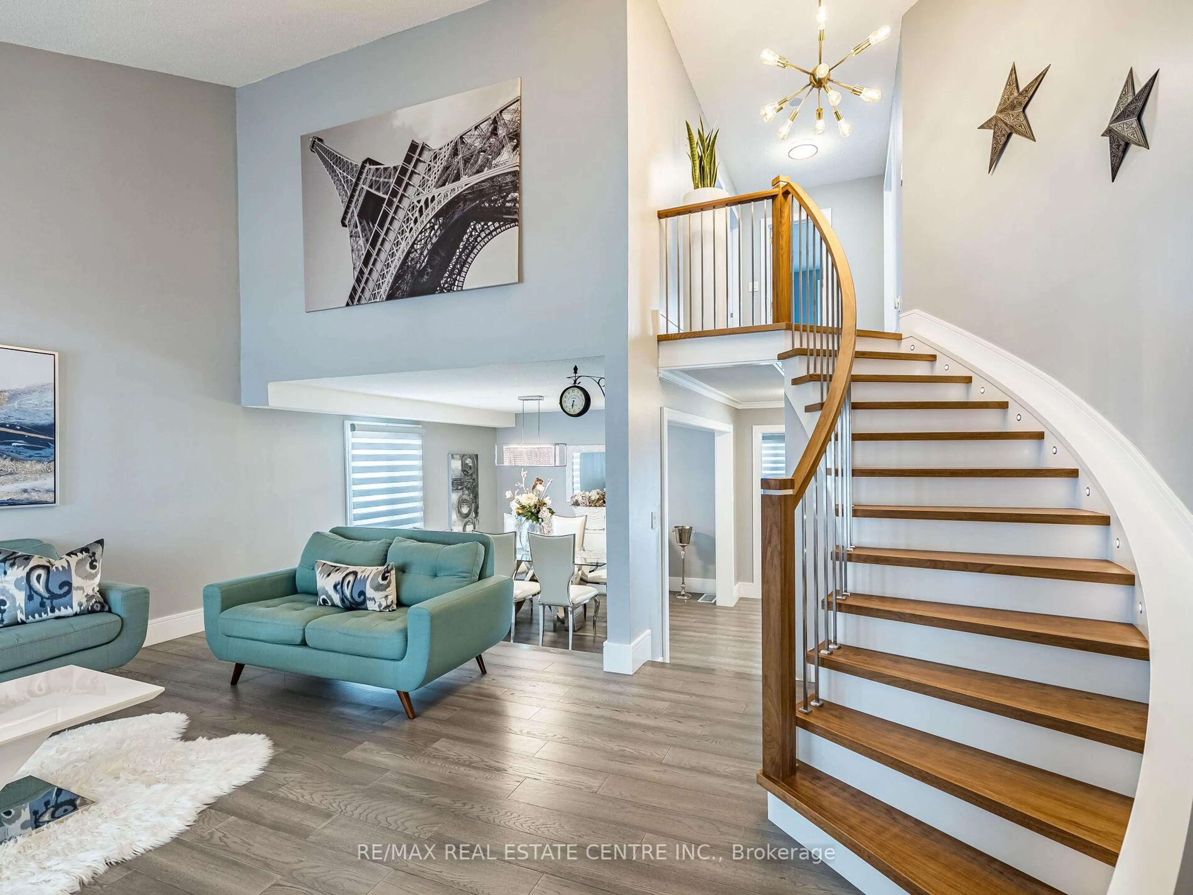 Unknown for 114 Parkwood Cres, Hamilton Ontario L8V 4Z7
