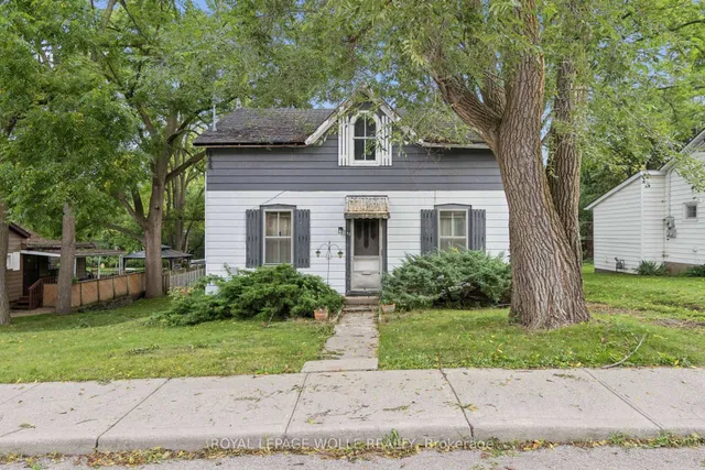 53 Capron St, Brant 3