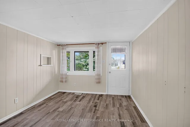 46 First Ave, Russell 5