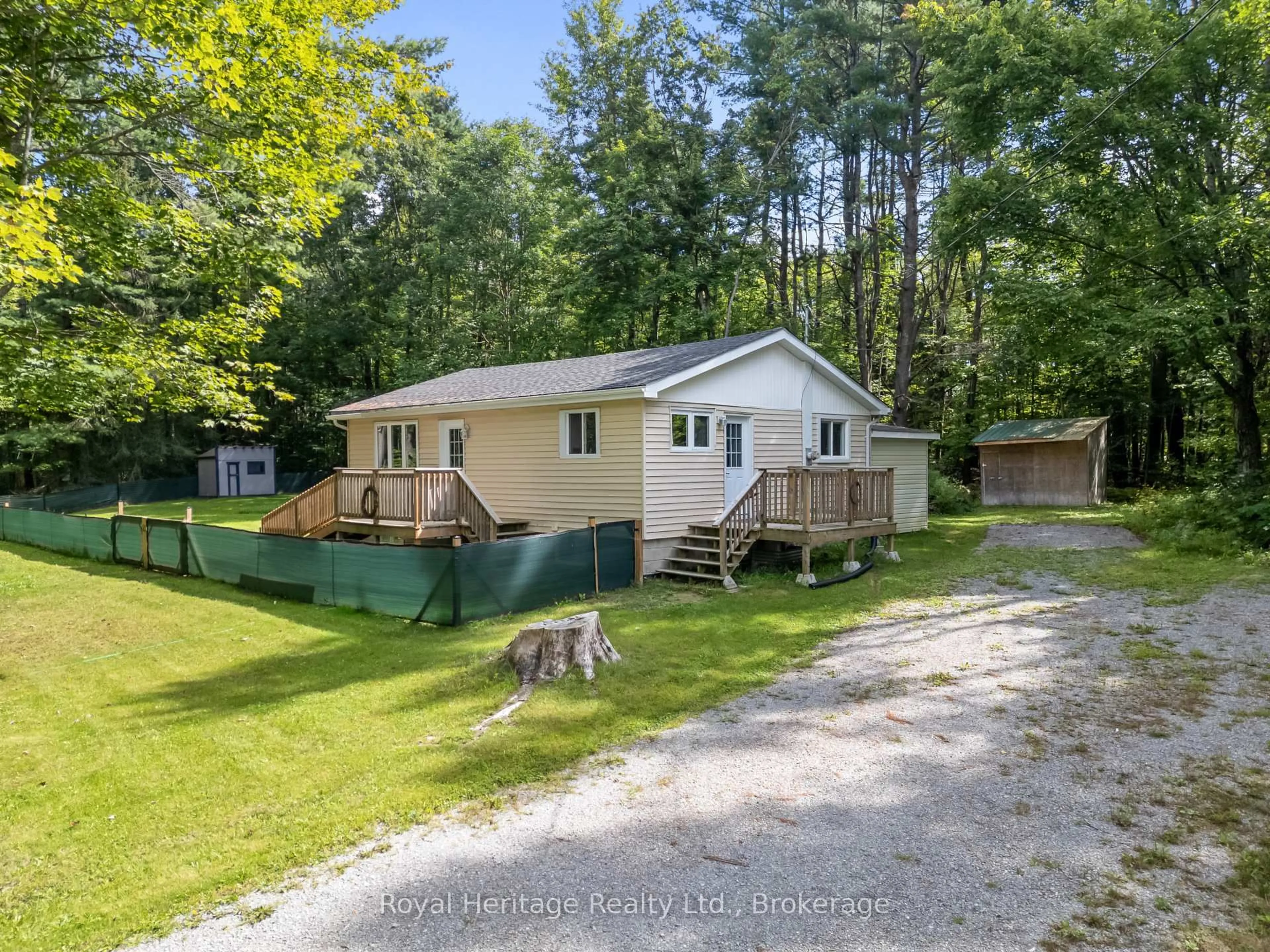 A pic from outside/outdoor area/front of a property/back of a property/a pic from drone, water/lake/river/ocean view for 14 Morrison St, Kawartha Lakes Ontario K0M 2L0