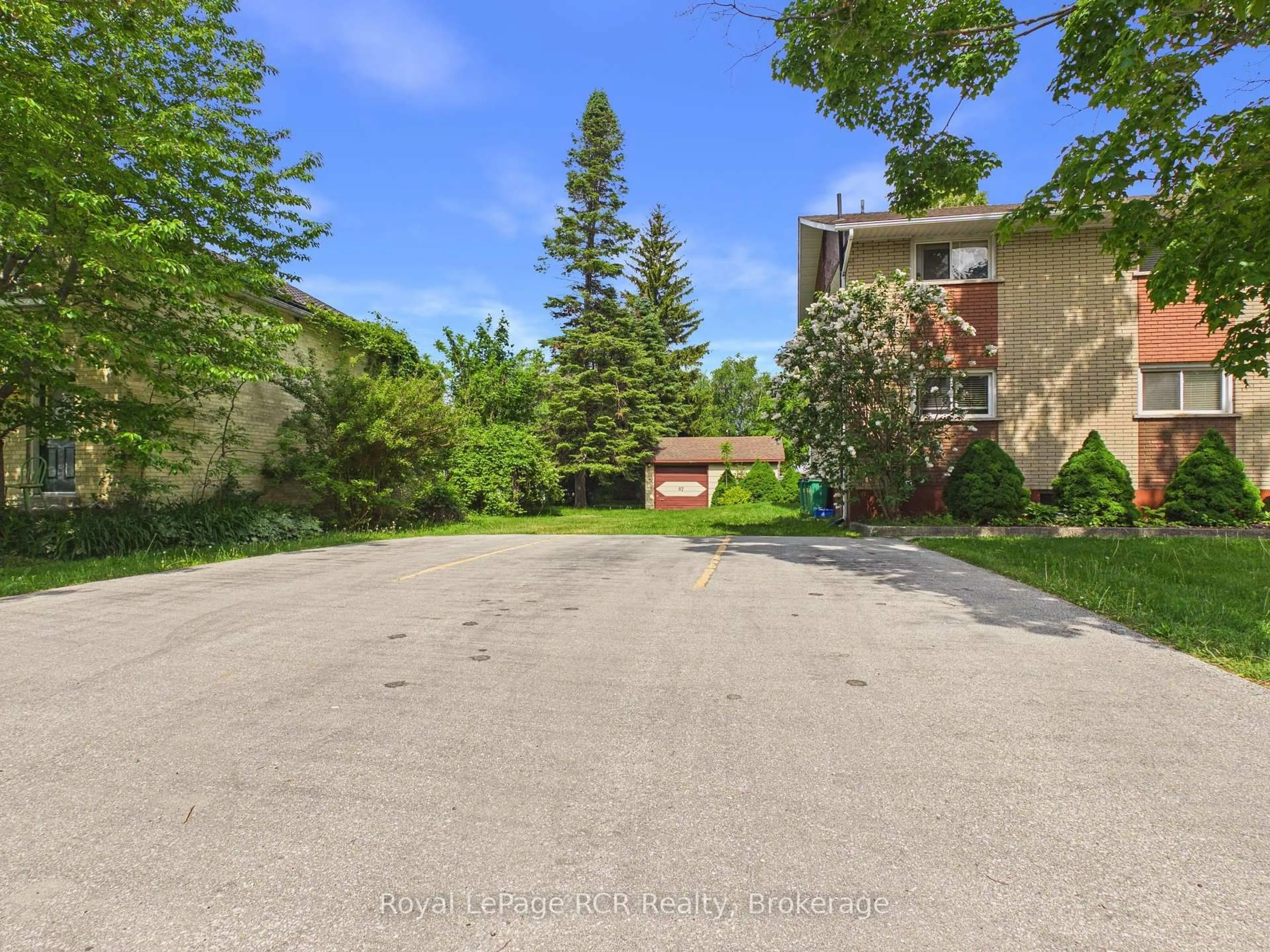 A pic from outside/outdoor area/front of a property/back of a property/a pic from drone, unknown for 67 King St, Kincardine Ontario N0G 2T0