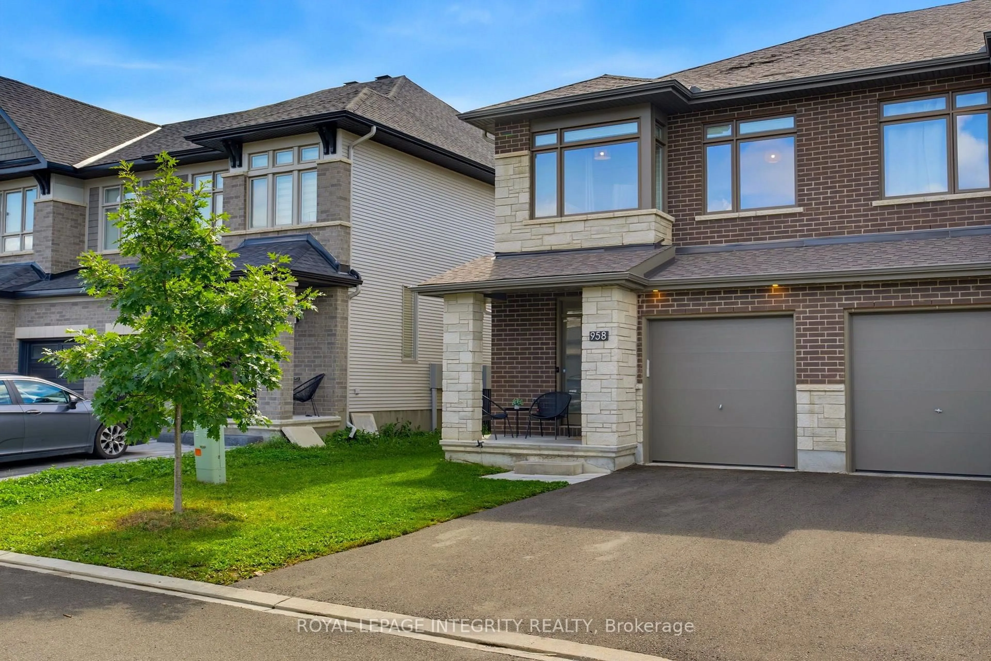 Home with brick exterior material, street for 958 Omagaki Way, Ottawa Ontario K1X 0J3
