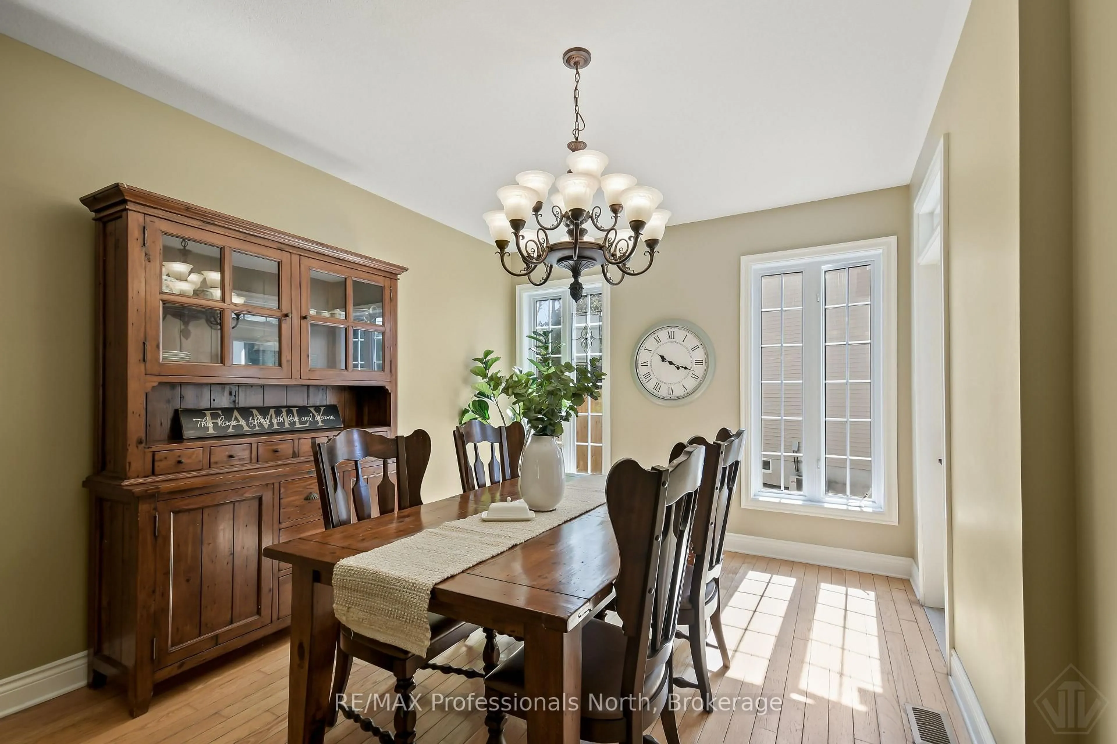 Dining room, unknown for 9 Melane Crt, Bracebridge Ontario P1L 1X7