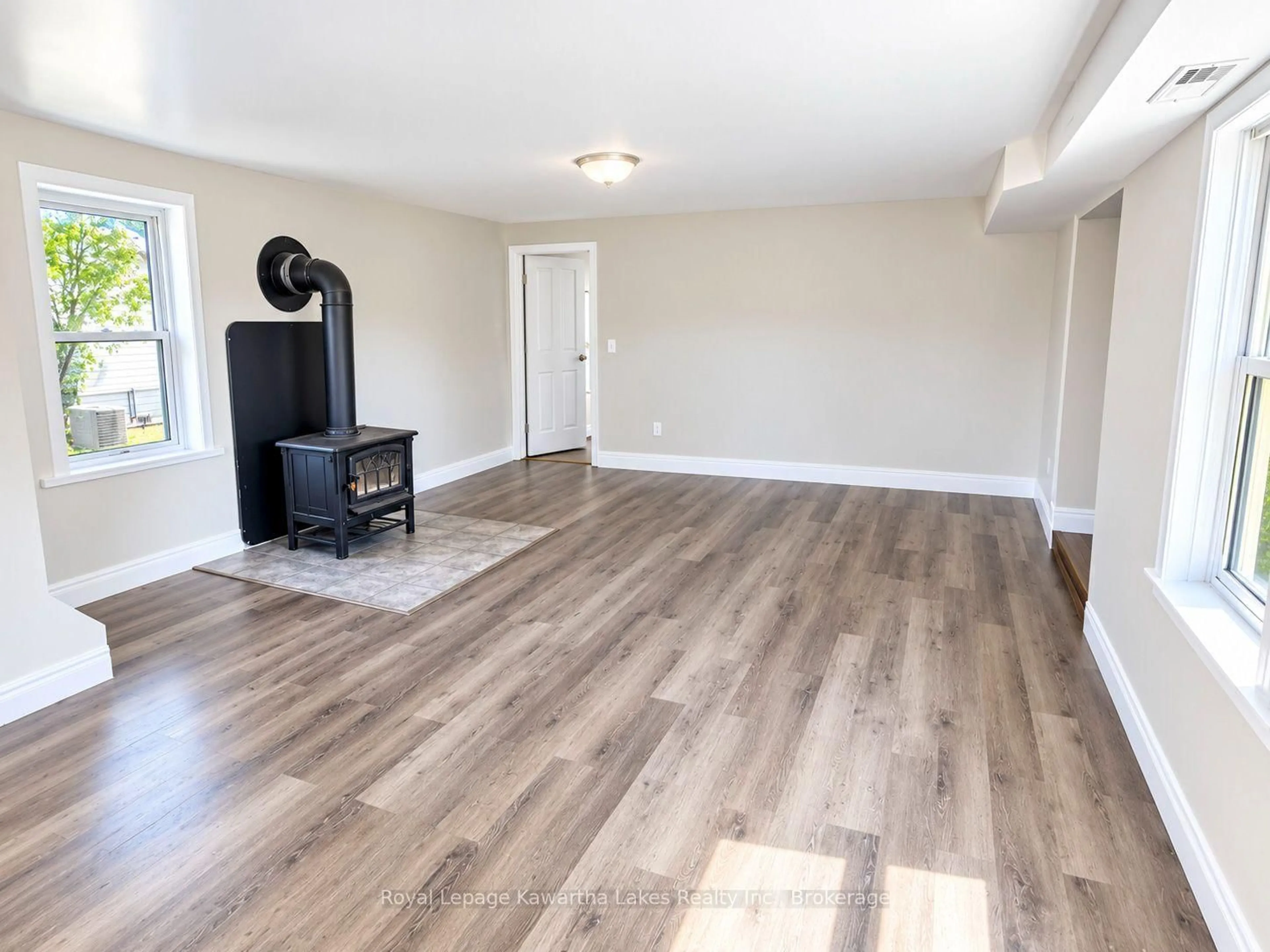 A pic of a room for 67 Murray St, Kawartha Lakes Ontario K0M 1N0