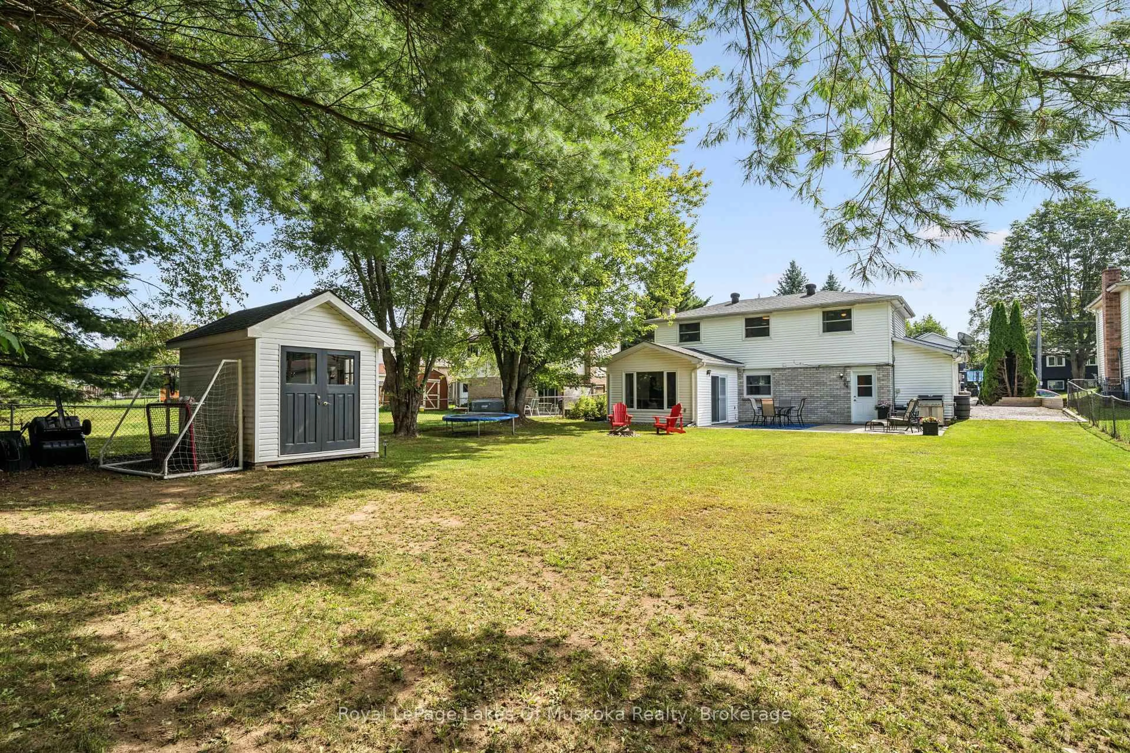 Unknown for 23 Maypark Dr, Bracebridge Ontario P1L 1C3