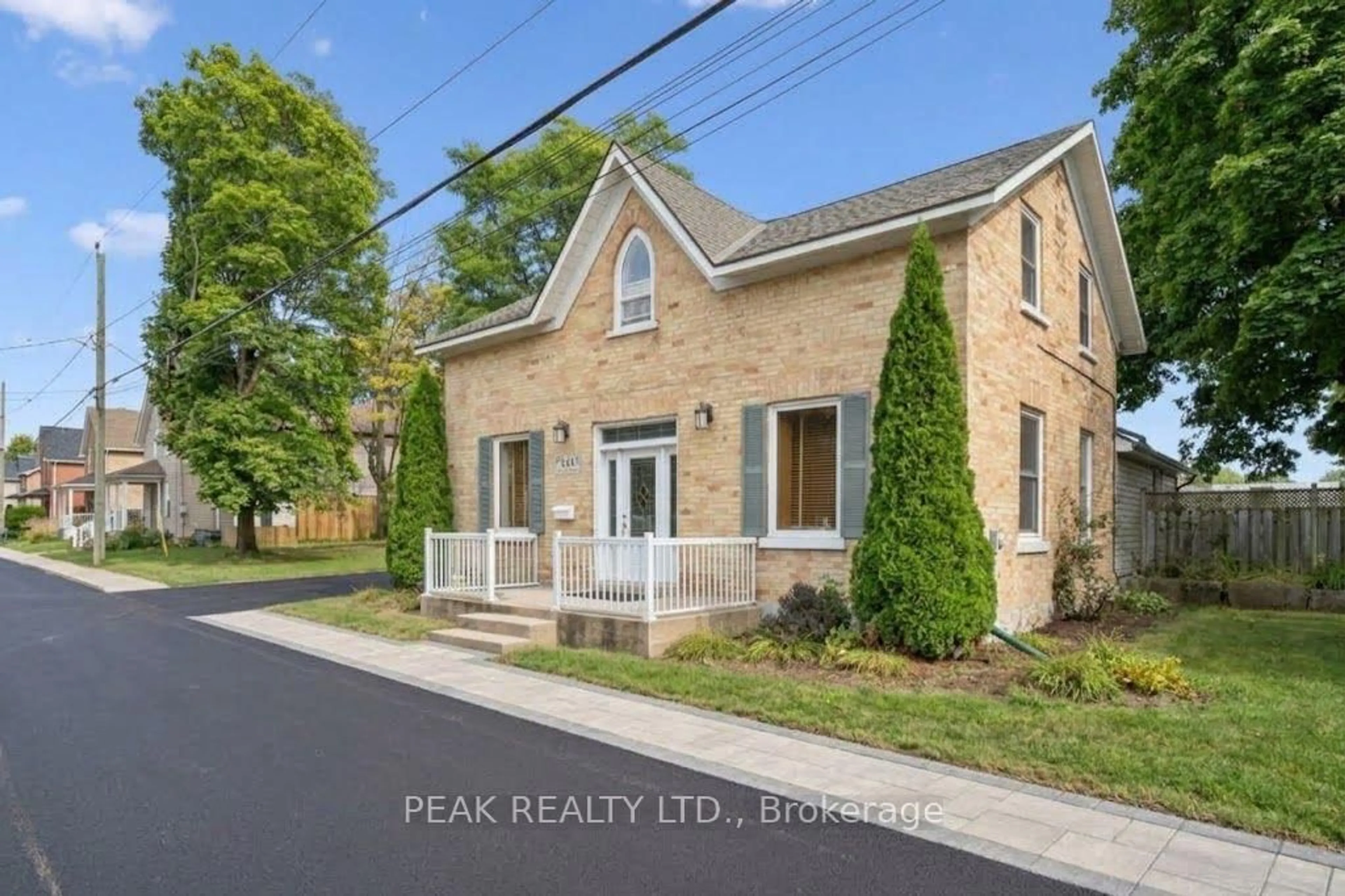Home with brick exterior material, street for 344 Queen St, Cambridge Ontario N3C 1G8