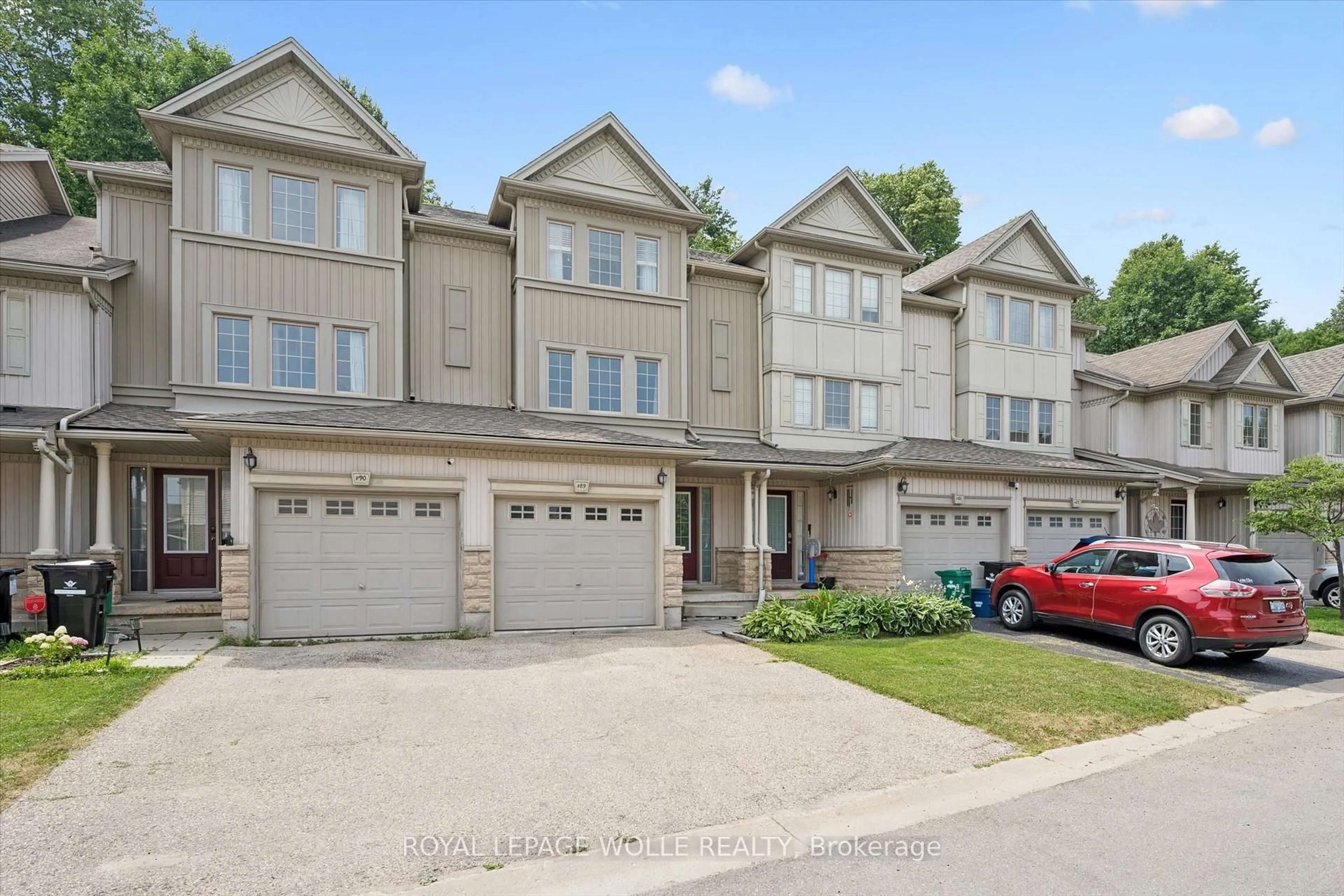 A pic from outside/outdoor area/front of a property/back of a property/a pic from drone, street for 175 David Bergey Dr #P89, Kitchener Ontario N2E 4H6