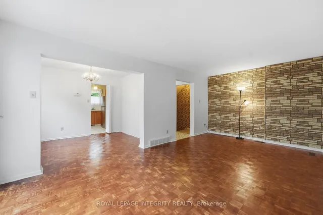 2057 Jasmine Cres #30, Ottawa 2